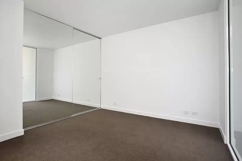 2504/7 Katherine Place, Melbourne Leased by Harcourts Melbourne City - image 5