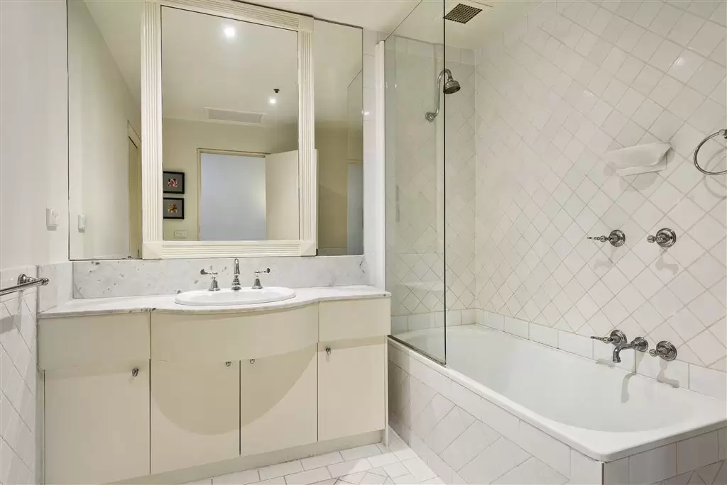 9/180 Little Collins Street, Melbourne Leased by Harcourts Melbourne City - image 5