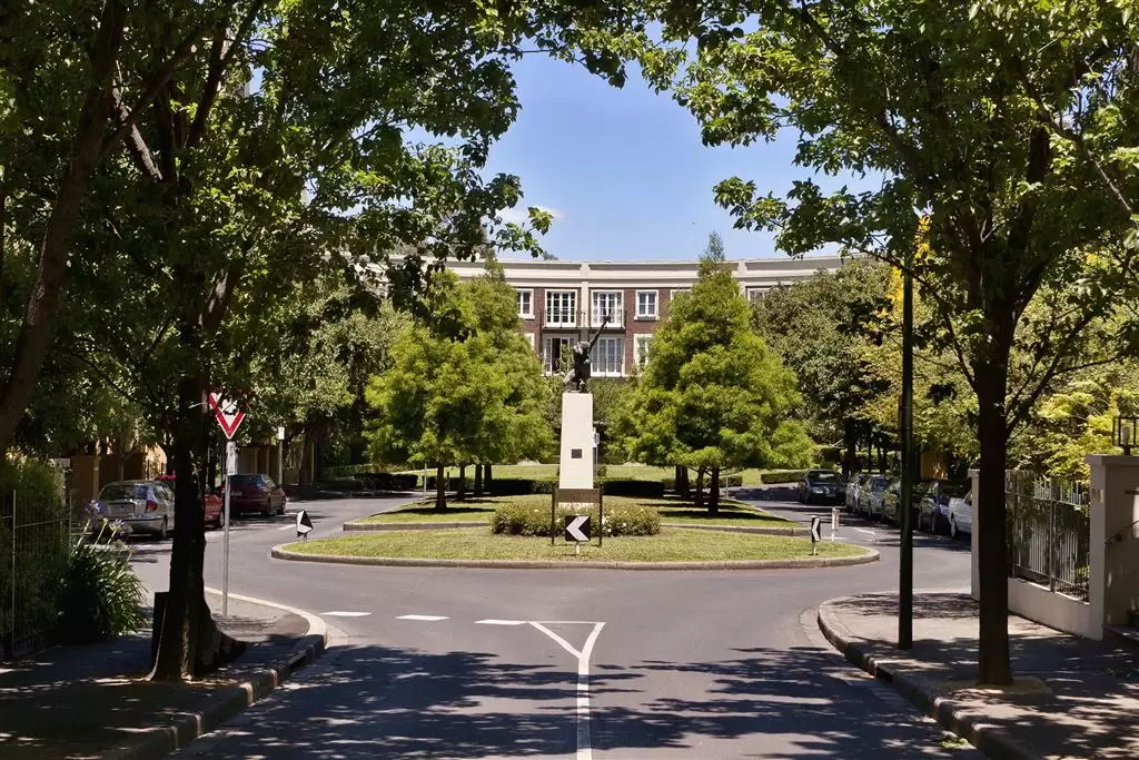 28/1 Wellington Crescent, East Melbourne Leased by Harcourts Melbourne City - image 1