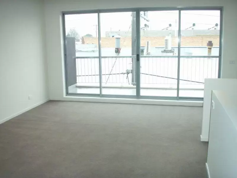 4/208 Albion Street, Brunswick Leased by Harcourts Melbourne City - image 2