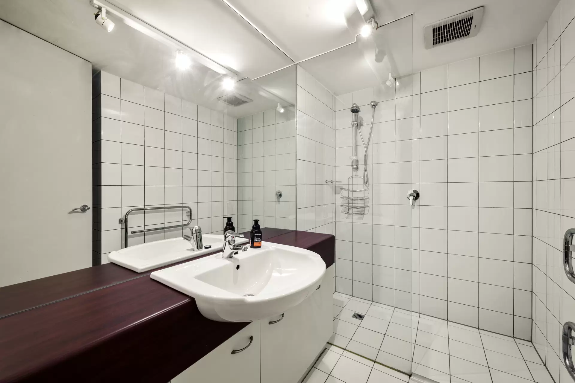 104/292 Flinders Street, Melbourne Leased by Harcourts Melbourne City - image 1