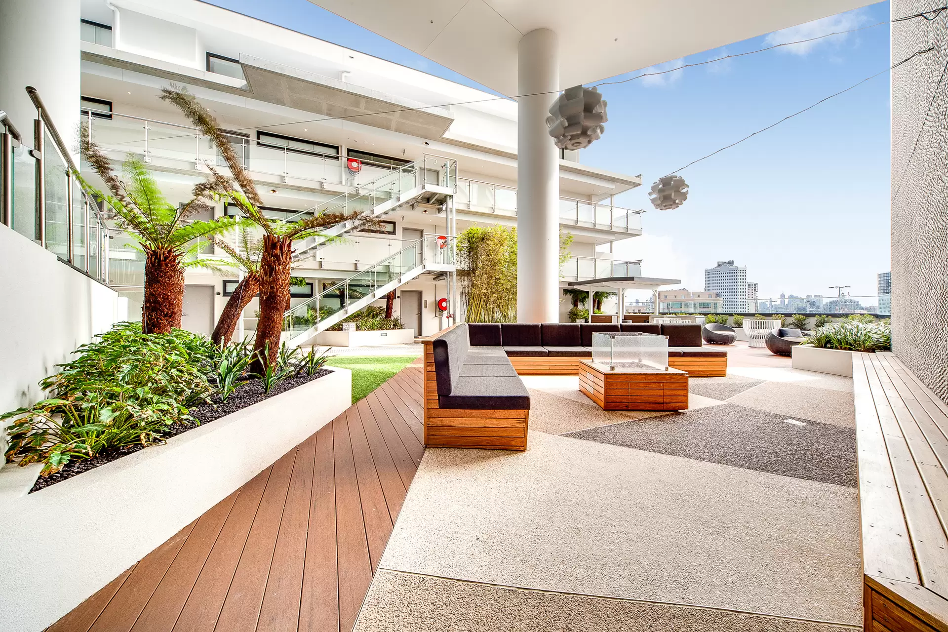 2011/3 St Kilda Road, St Kilda Leased by Harcourts Melbourne City - image 1