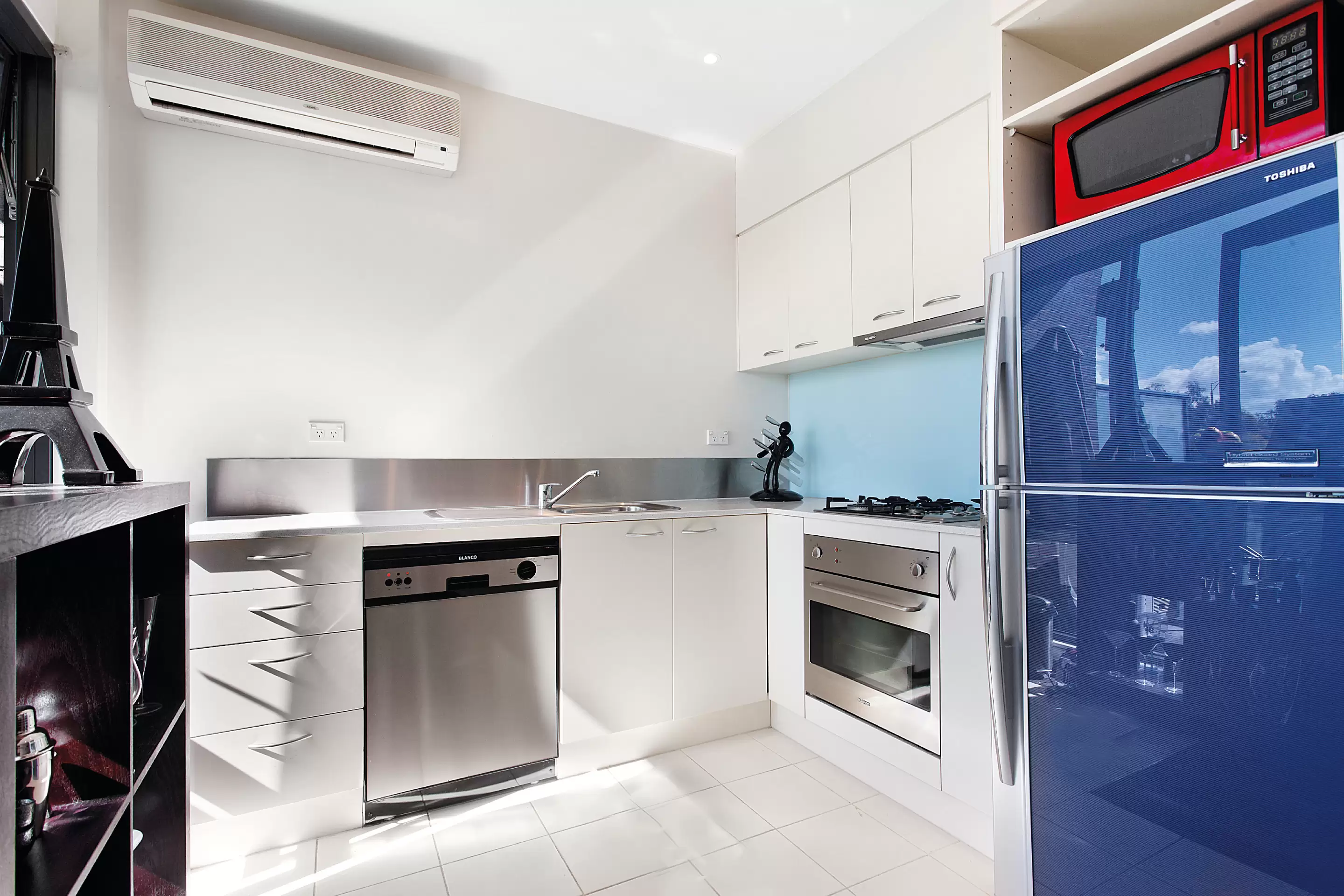 306/3-7 Alma Road, St Kilda Leased by Harcourts Melbourne City - image 3