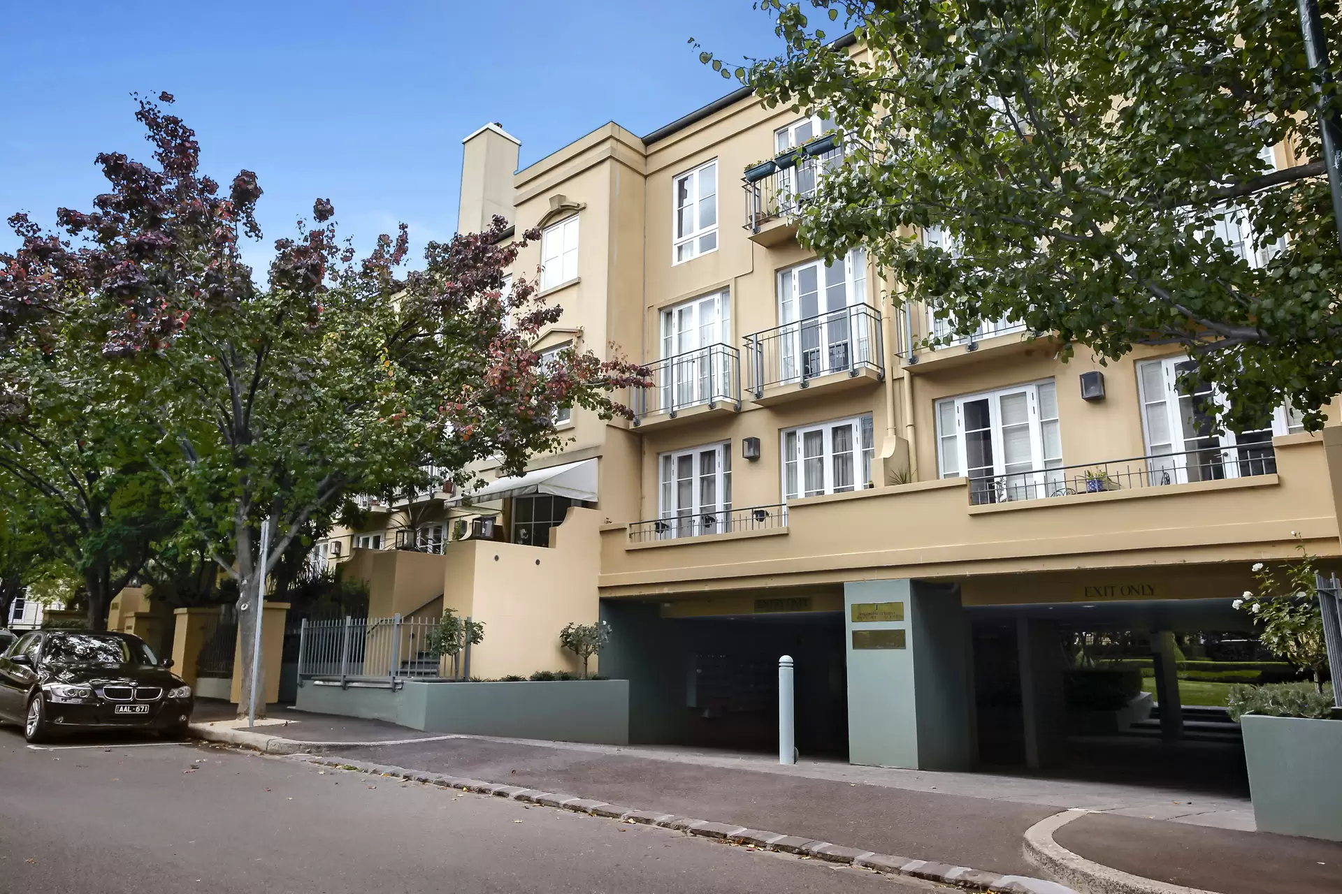 32/1 Wellington Crescent, East Melbourne Leased by Harcourts Melbourne City - image 1