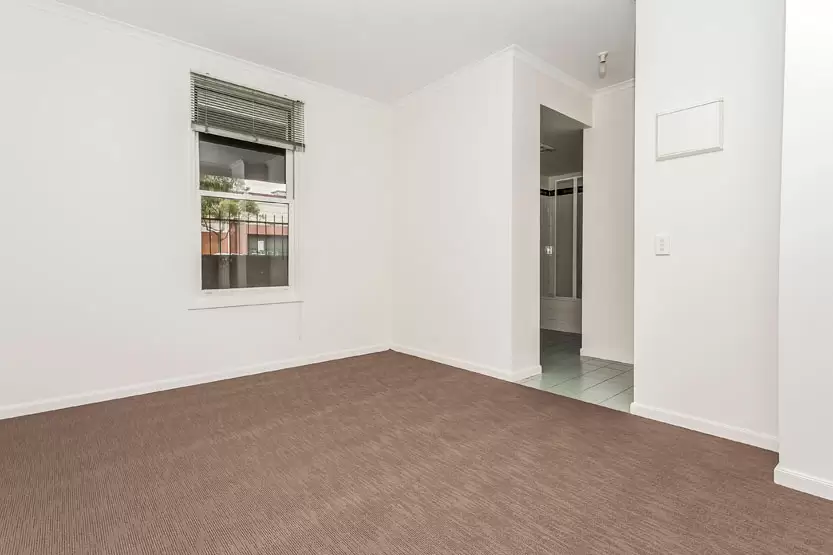 1/120 Sturt Street, Southbank Leased by Harcourts Melbourne City - image 4