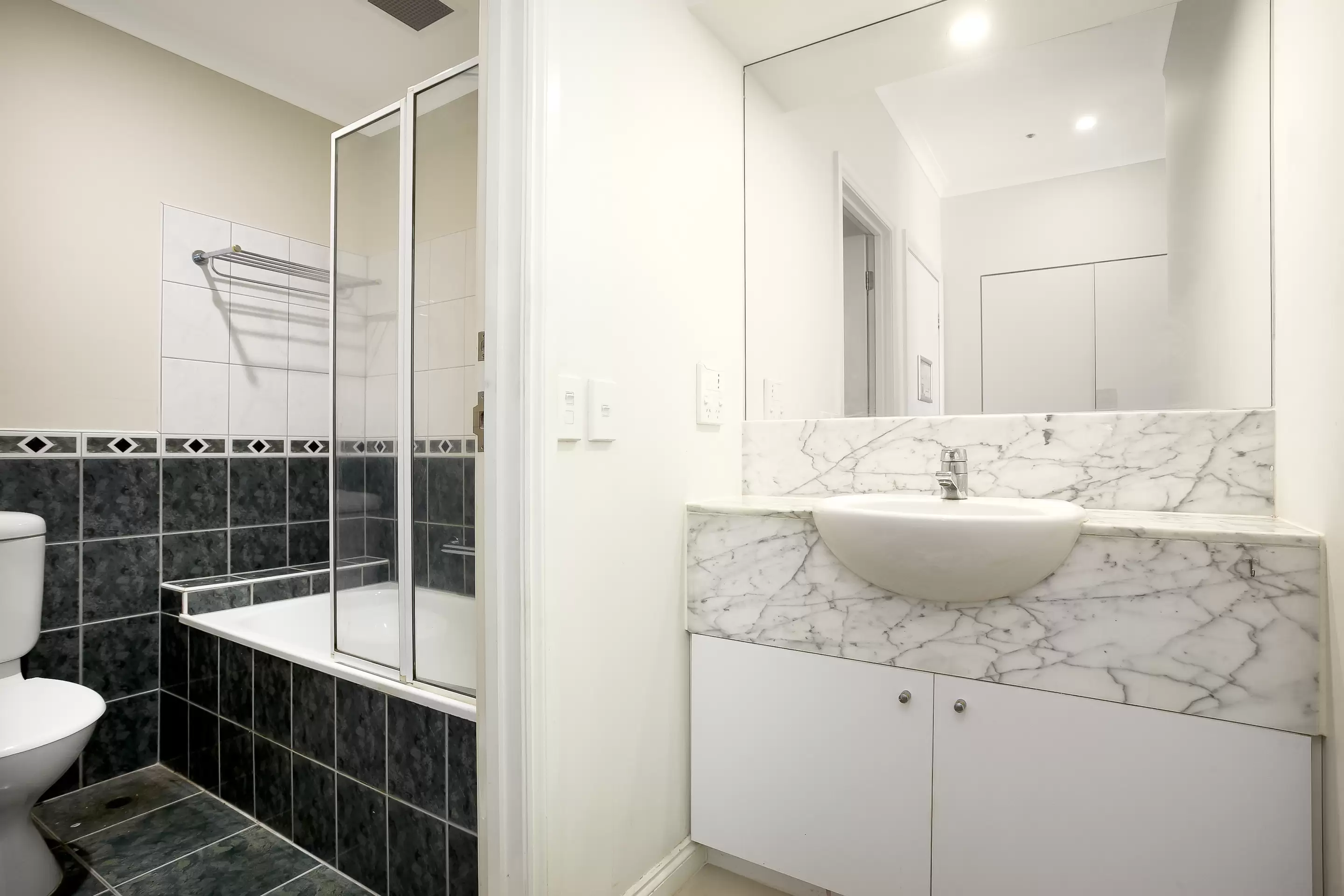 1105B/1 William Street, Melbourne Leased by Harcourts Melbourne City - image 6