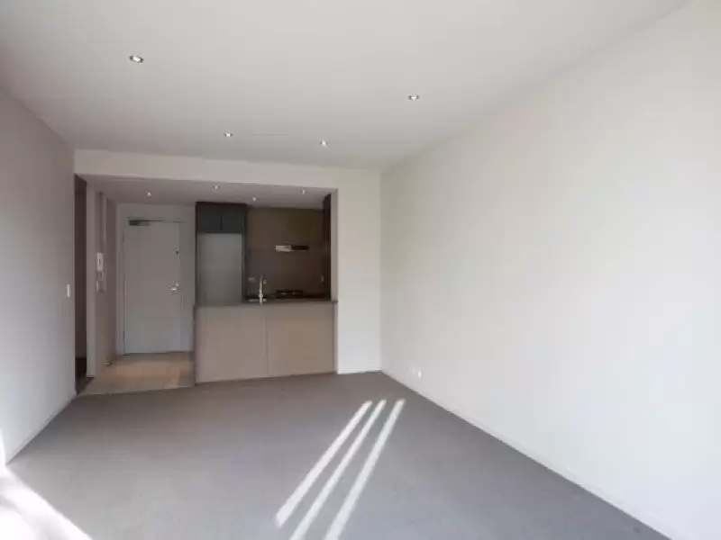 16/801 Bourke Street, Docklands Sold by Harcourts Melbourne City - image 5