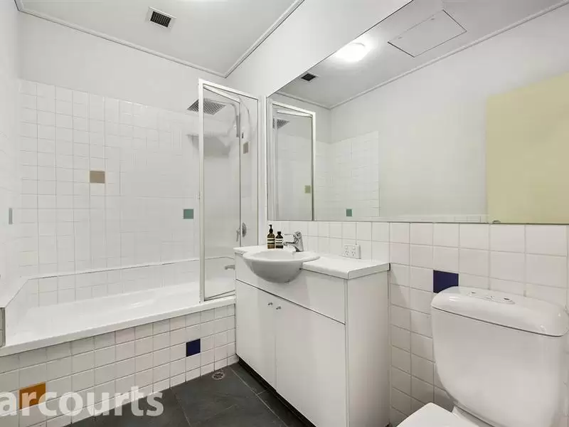 23/562 Little Bourke Street, Melbourne Sold by Harcourts Melbourne City - image 5