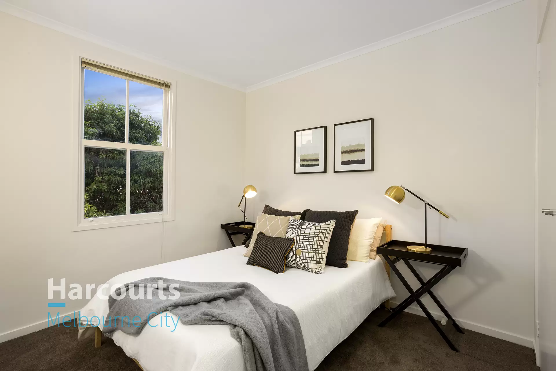 4/66 Coventry Street, Southbank Sold by Harcourts Melbourne City - image 1