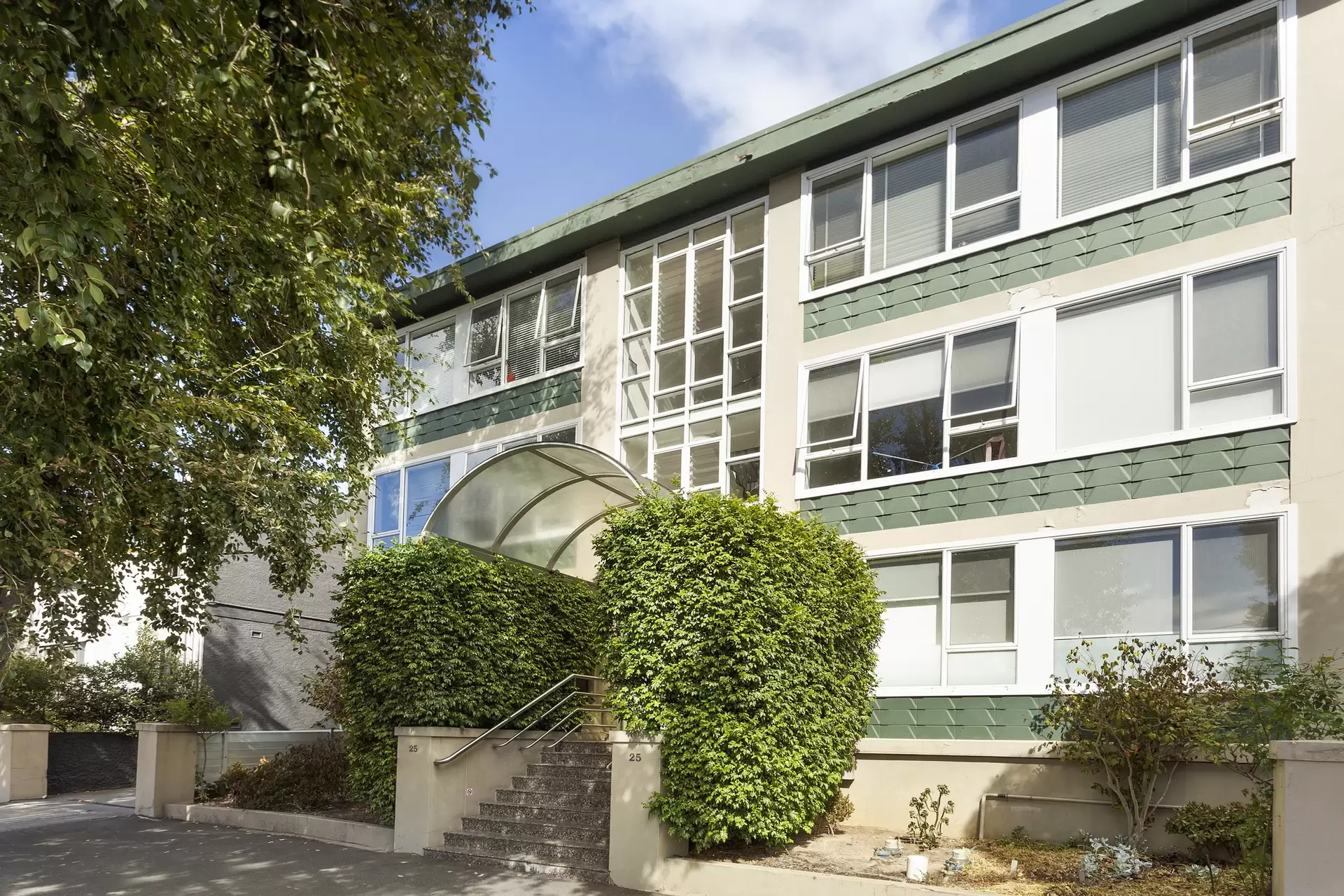 112/25 Hotham Street, East Melbourne Leased by Harcourts Melbourne City - image 1