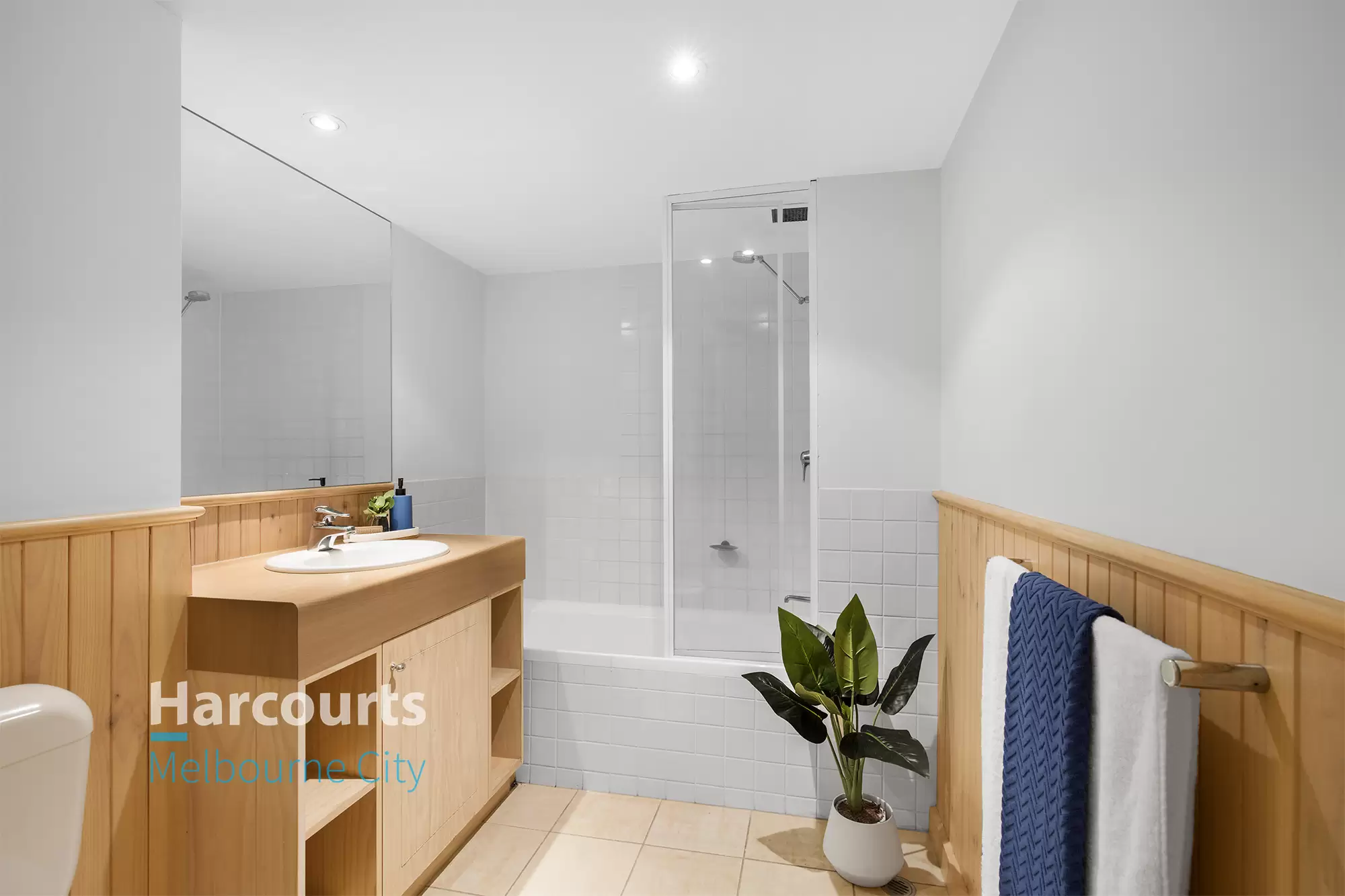 55/38 Manchester Lane., Melbourne Leased by Harcourts Melbourne City - image 6