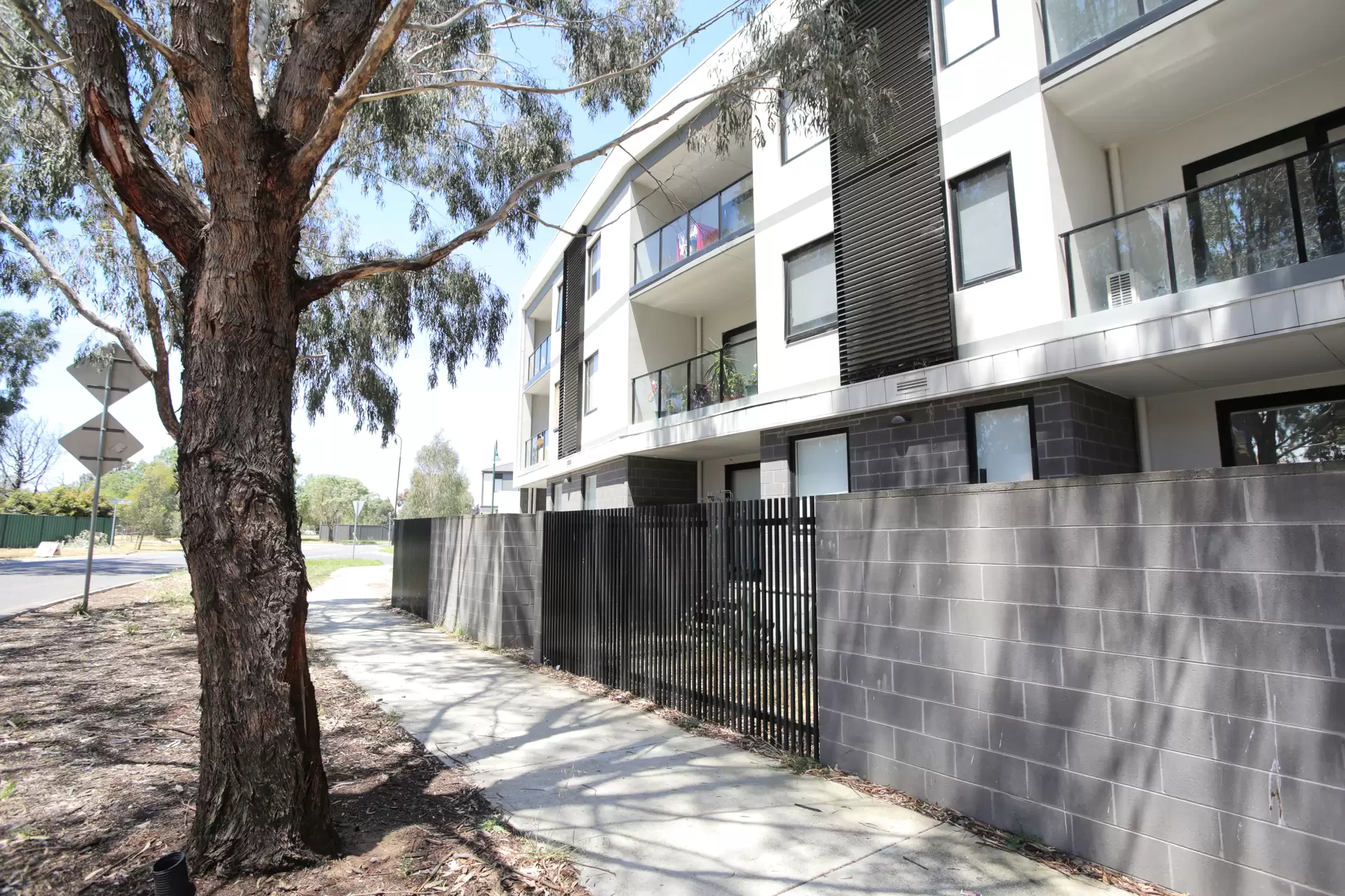 105/83 Janefield Drive, Bundoora Leased by Harcourts Melbourne City - image 1