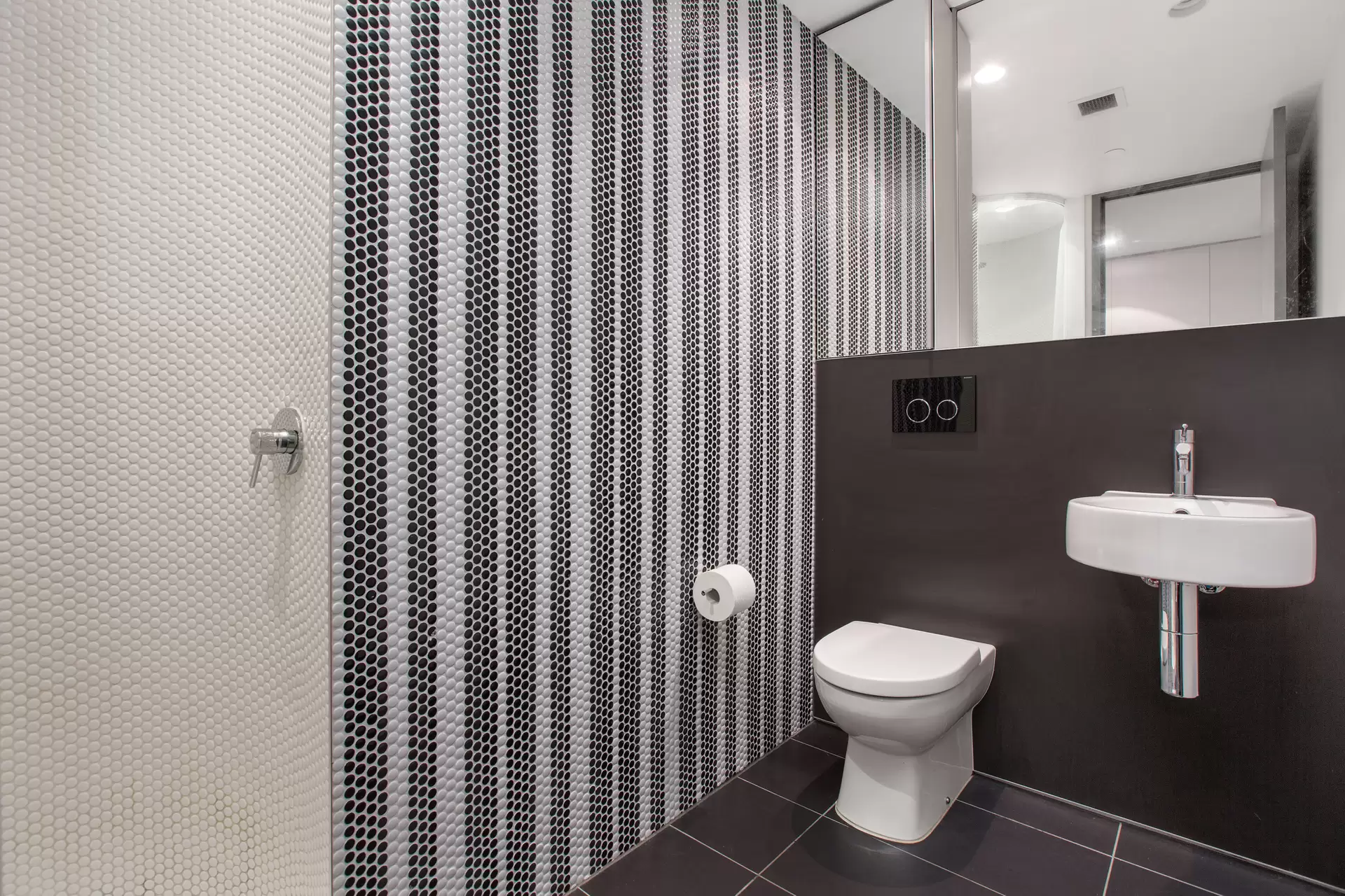 112/7 King Street, Prahran Leased by Harcourts Melbourne City - image 1