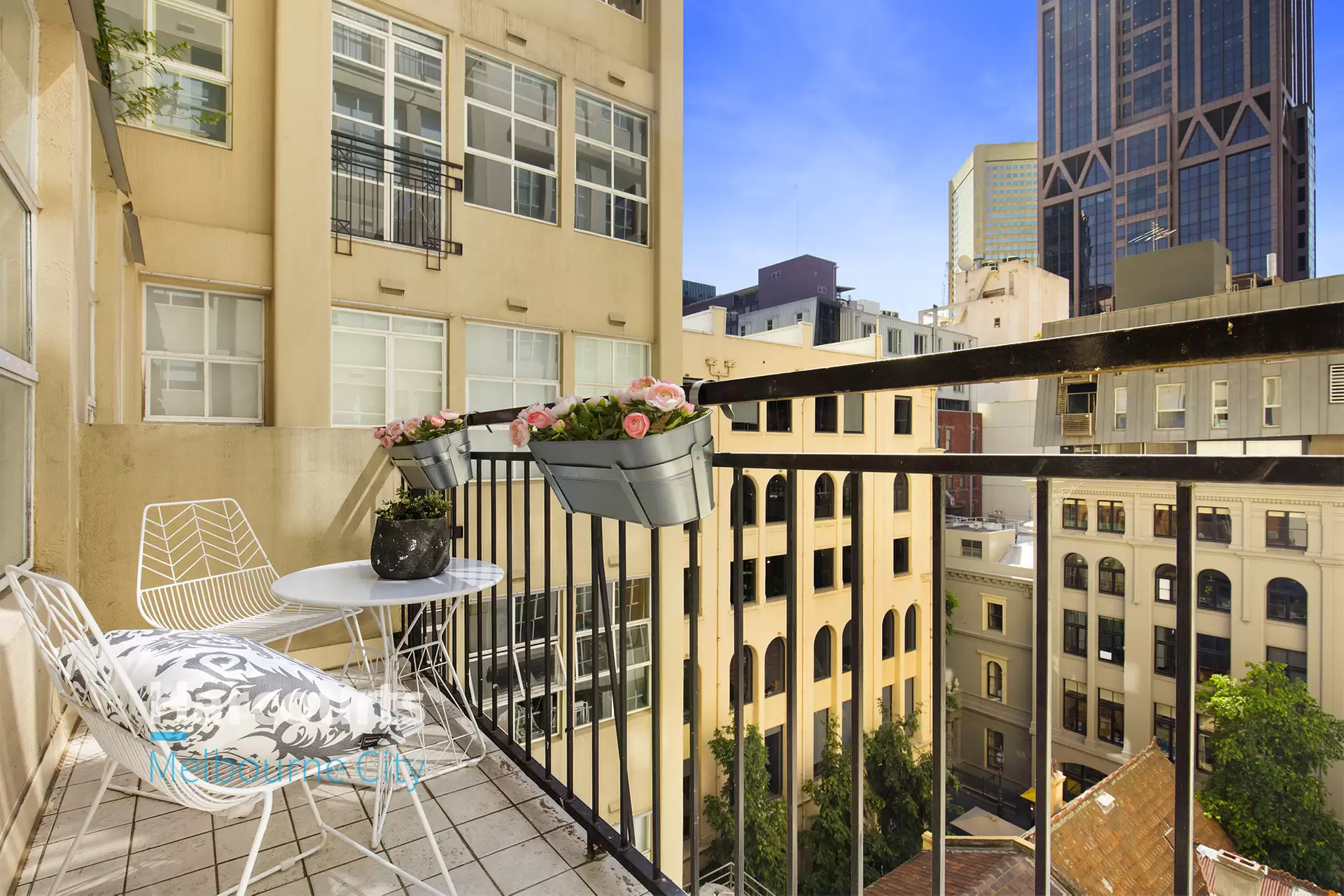 720/422 Collins Street, Melbourne Sold by Harcourts Melbourne City - image 1