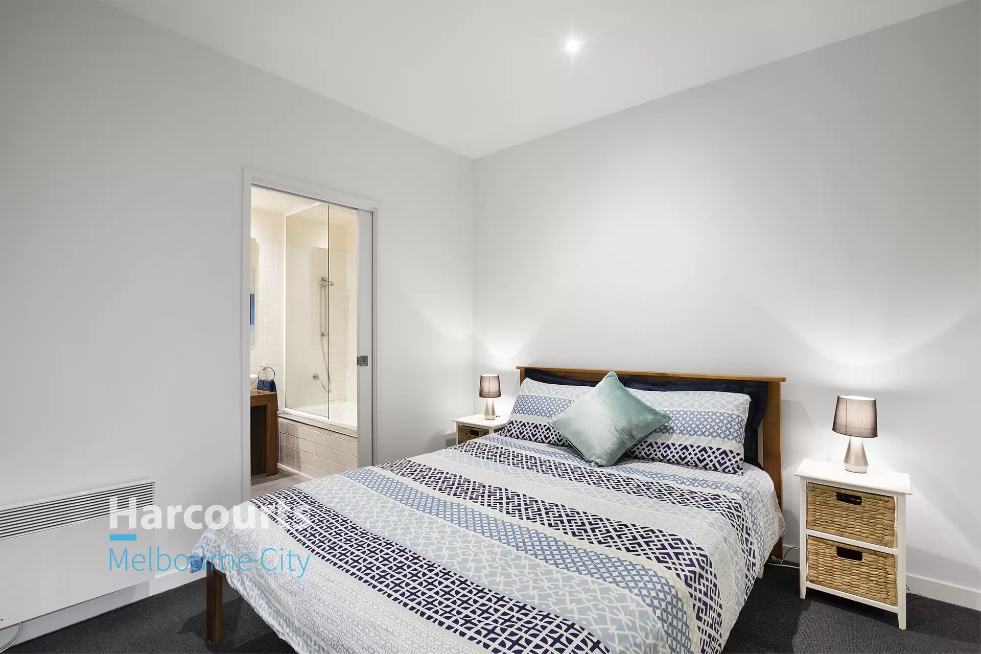 706/166 Wellington Parade, East Melbourne Sold by Harcourts Melbourne City - image 1