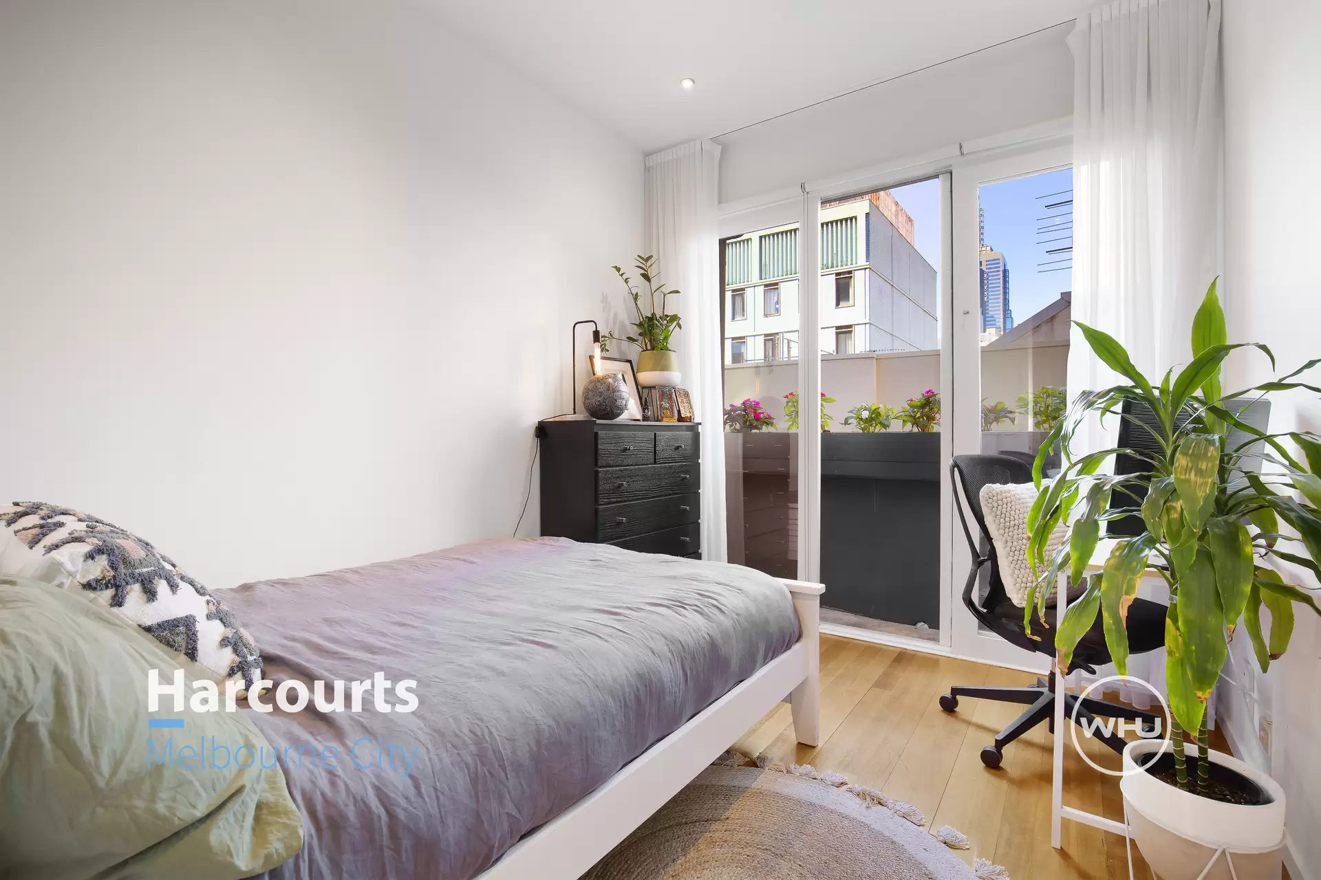 21/313 Flinders Lane, Melbourne Sold by Harcourts Melbourne City - image 1
