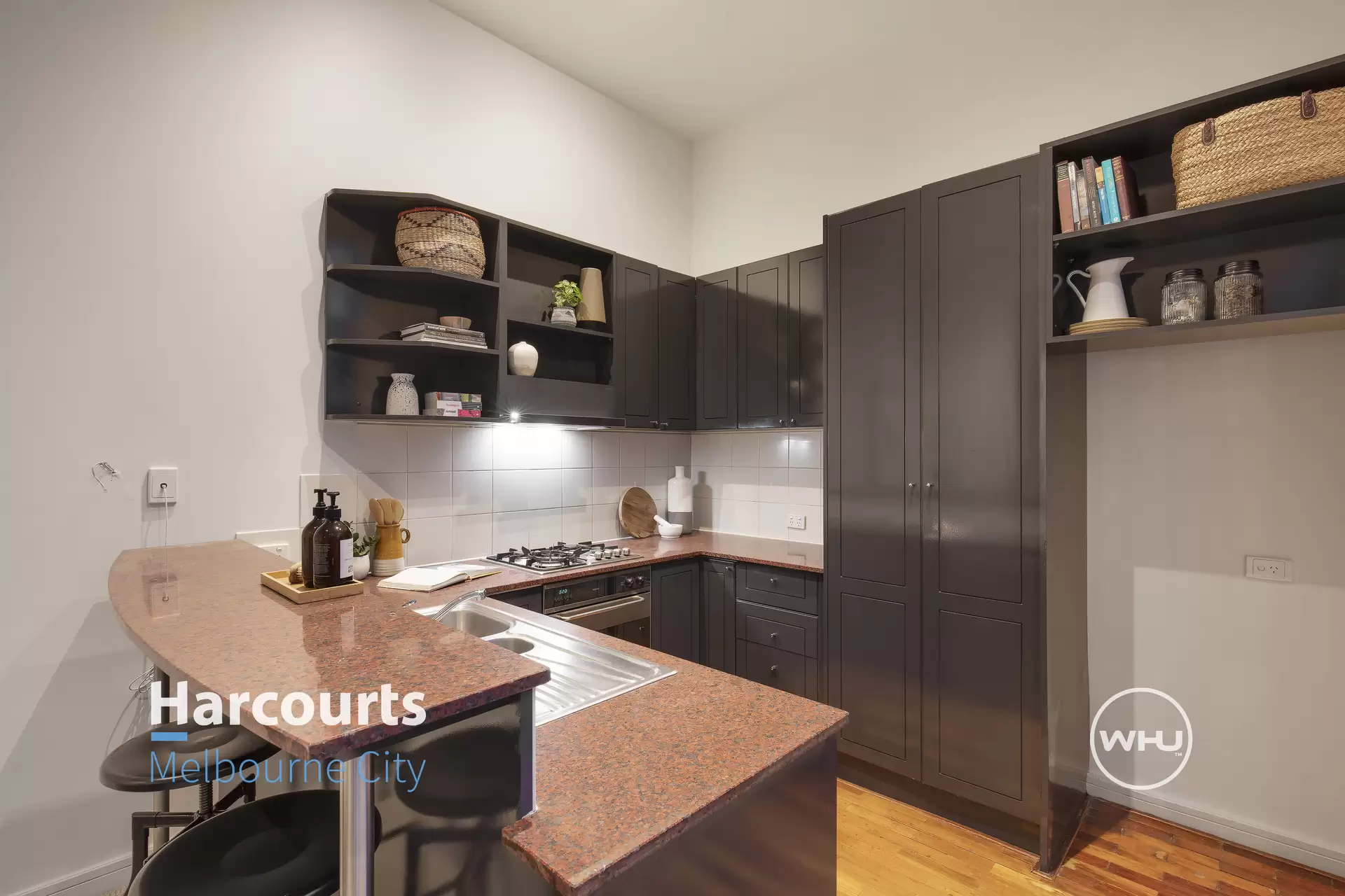 50/398 La Trobe Street, Melbourne Sold by Harcourts Melbourne City - image 1