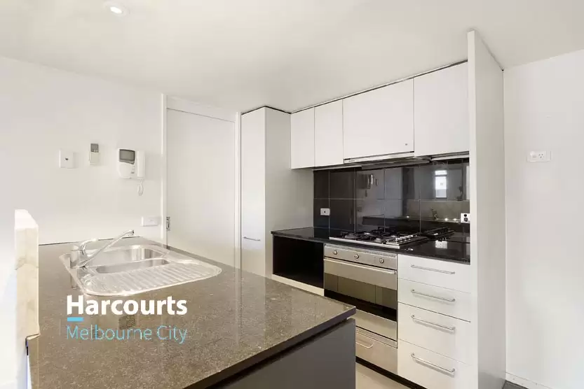 301/118 Russell Street, Melbourne Leased by Harcourts Melbourne City - image 3