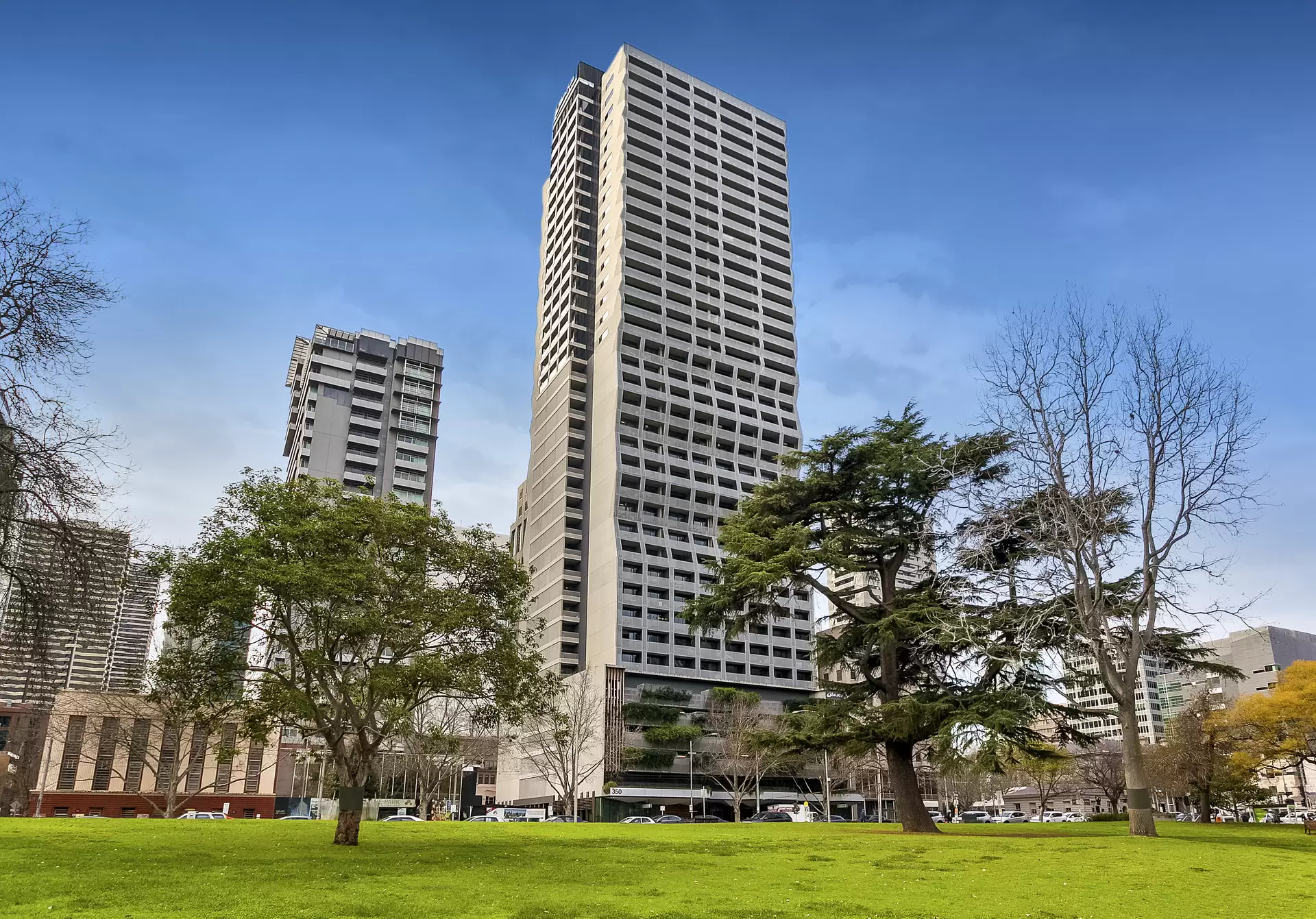 620/17 Singers Lane, Melbourne Leased by Harcourts Melbourne City - image 1