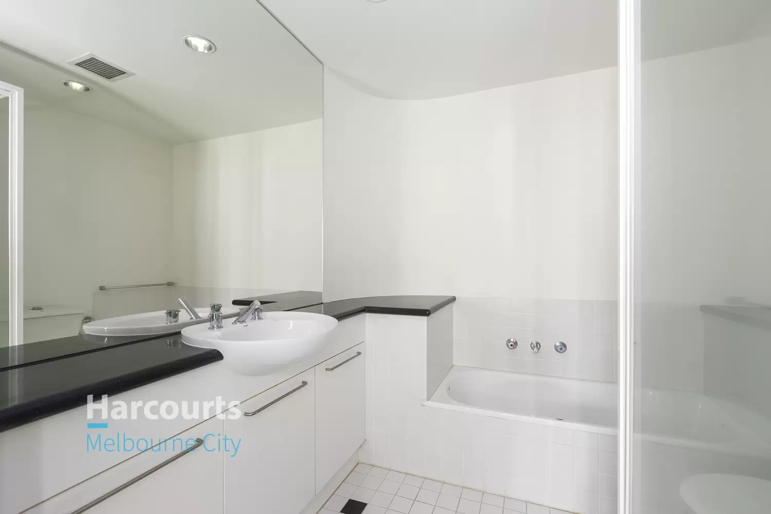 28/1 Wellington Crescent, East Melbourne Leased by Harcourts Melbourne City - image 5