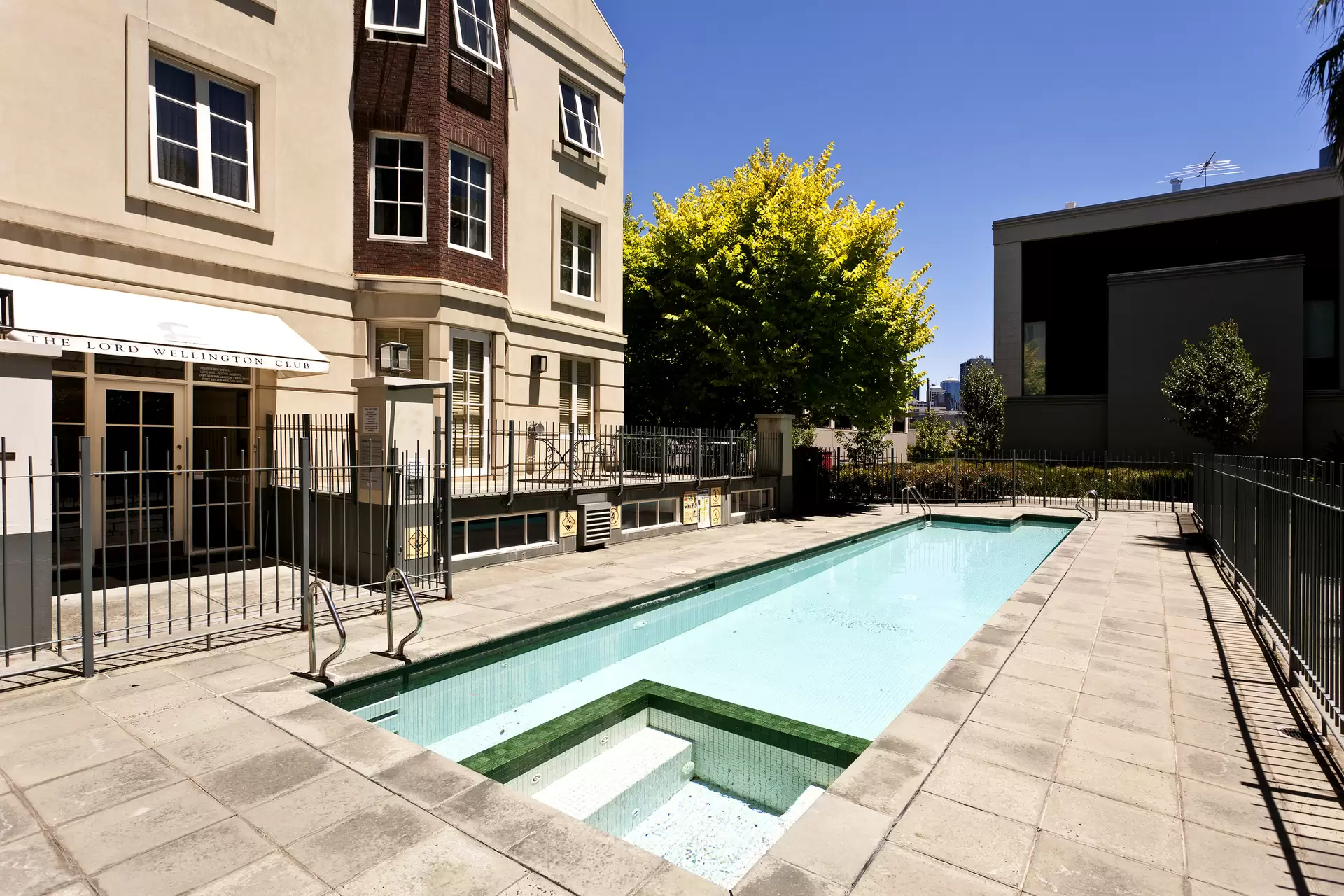28/1 Wellington Crescent, East Melbourne Leased by Harcourts Melbourne City - image 1