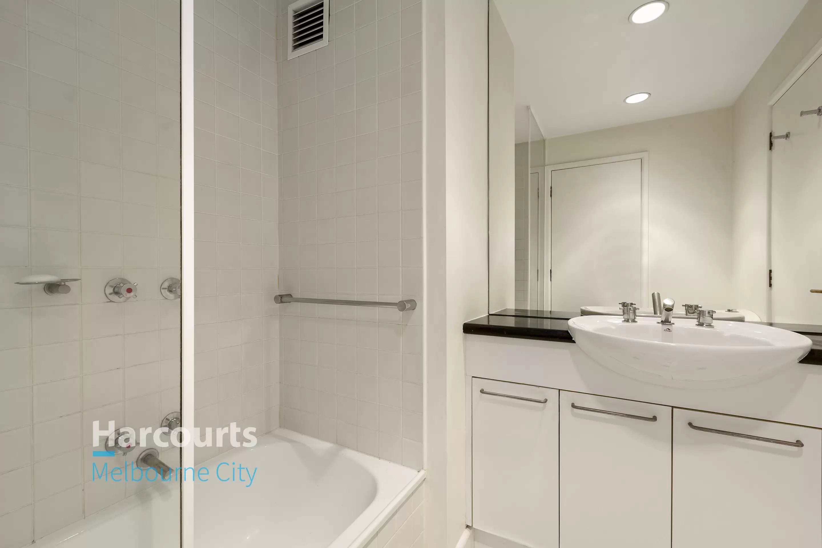 63/1 Wellington Crescent, East Melbourne Leased by Harcourts Melbourne City - image 7