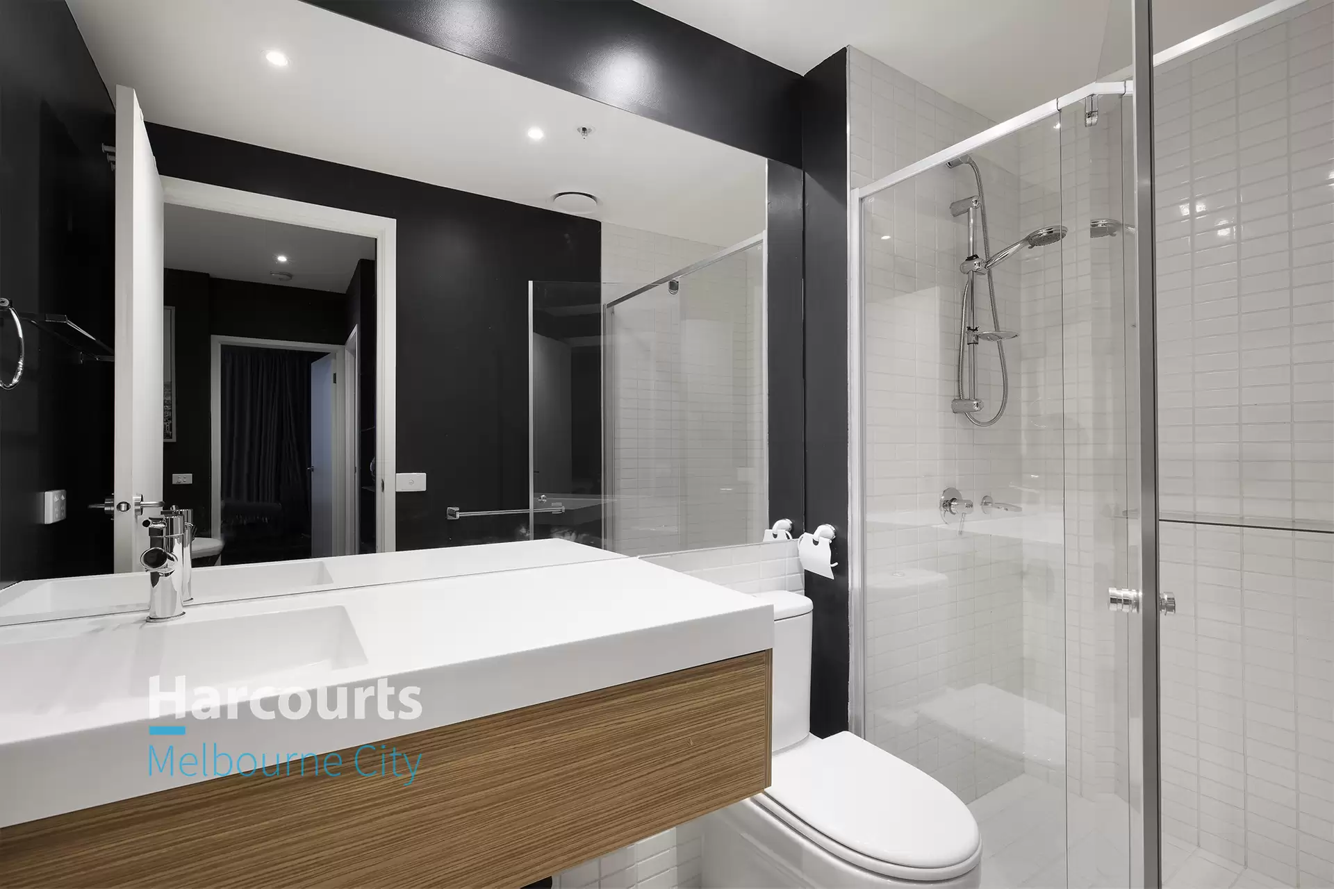 915/555 Flinders Street, Melbourne Leased by Harcourts Melbourne City - image 1