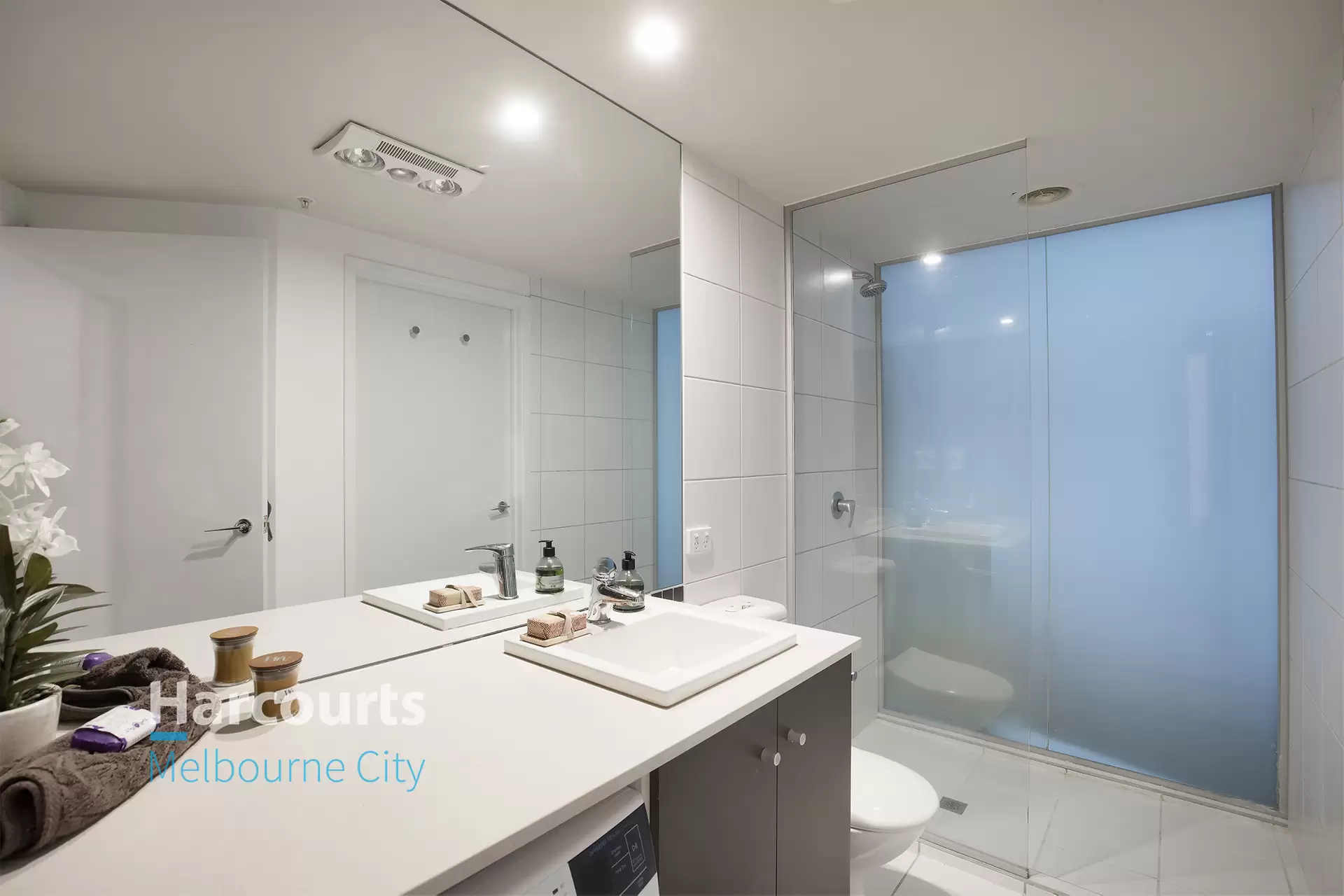 802/83 Queens Road, Melbourne Leased by Harcourts Melbourne City - image 1