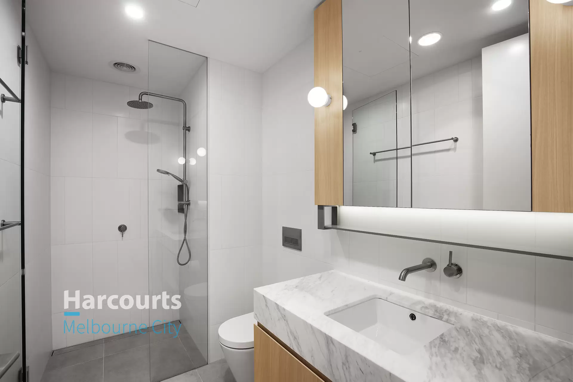 101/2a Kenilworth Grove, Glen Iris Leased by Harcourts Melbourne City - image 1