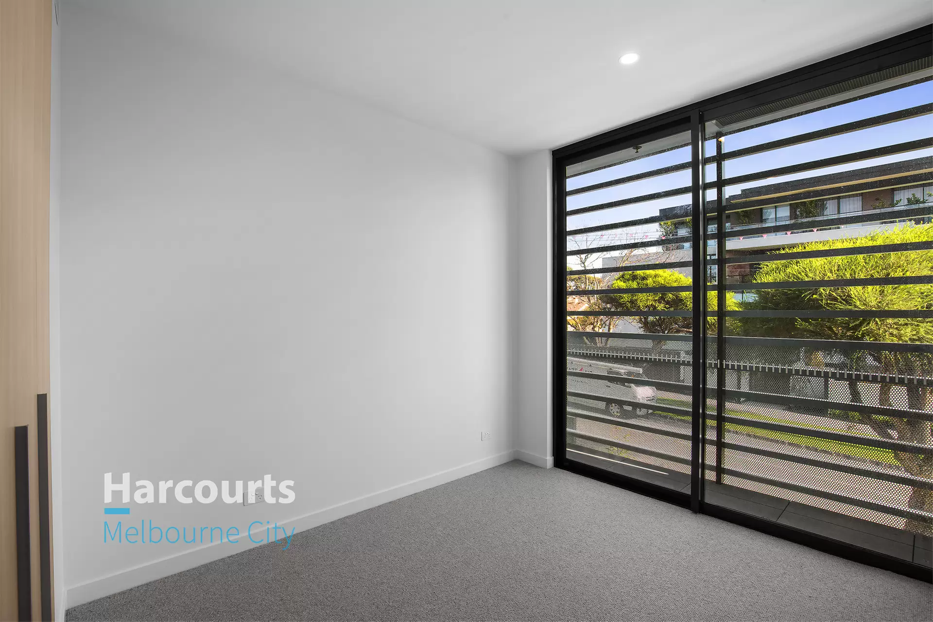 101/2a Kenilworth Grove, Glen Iris Leased by Harcourts Melbourne City - image 1