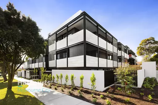 101/2a Kenilworth Grove, Glen Iris Leased by Harcourts Melbourne City