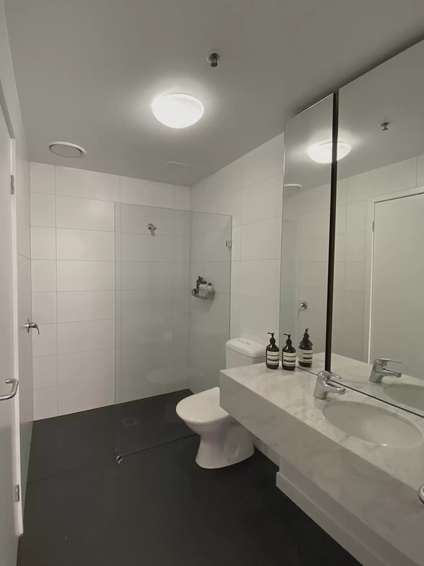 3313/24 Jane Bell Lane, Melbourne Leased by Harcourts Melbourne City - image 9