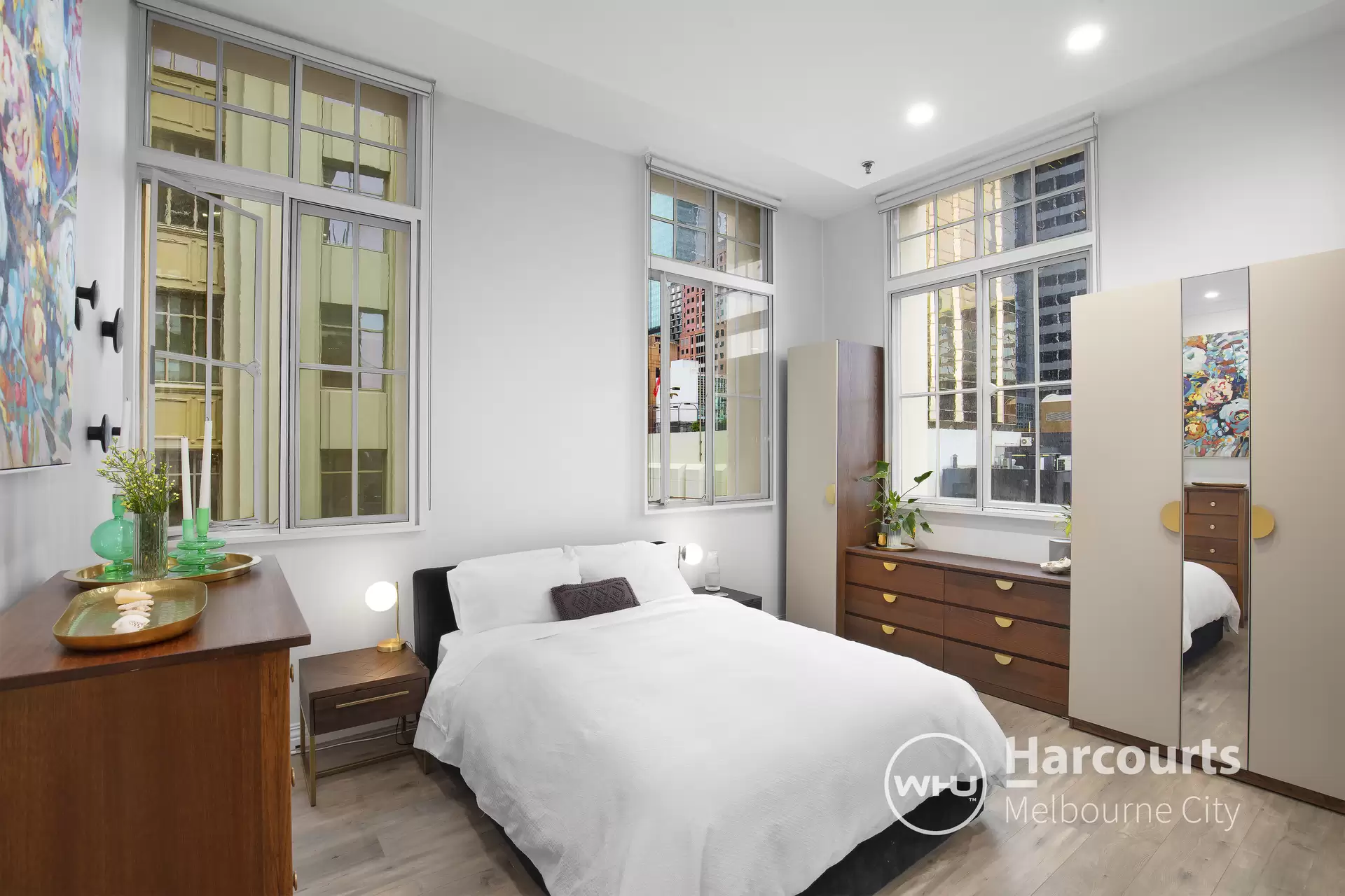 7B/27 Russell Street, Melbourne Sold by Harcourts Melbourne City - image 1