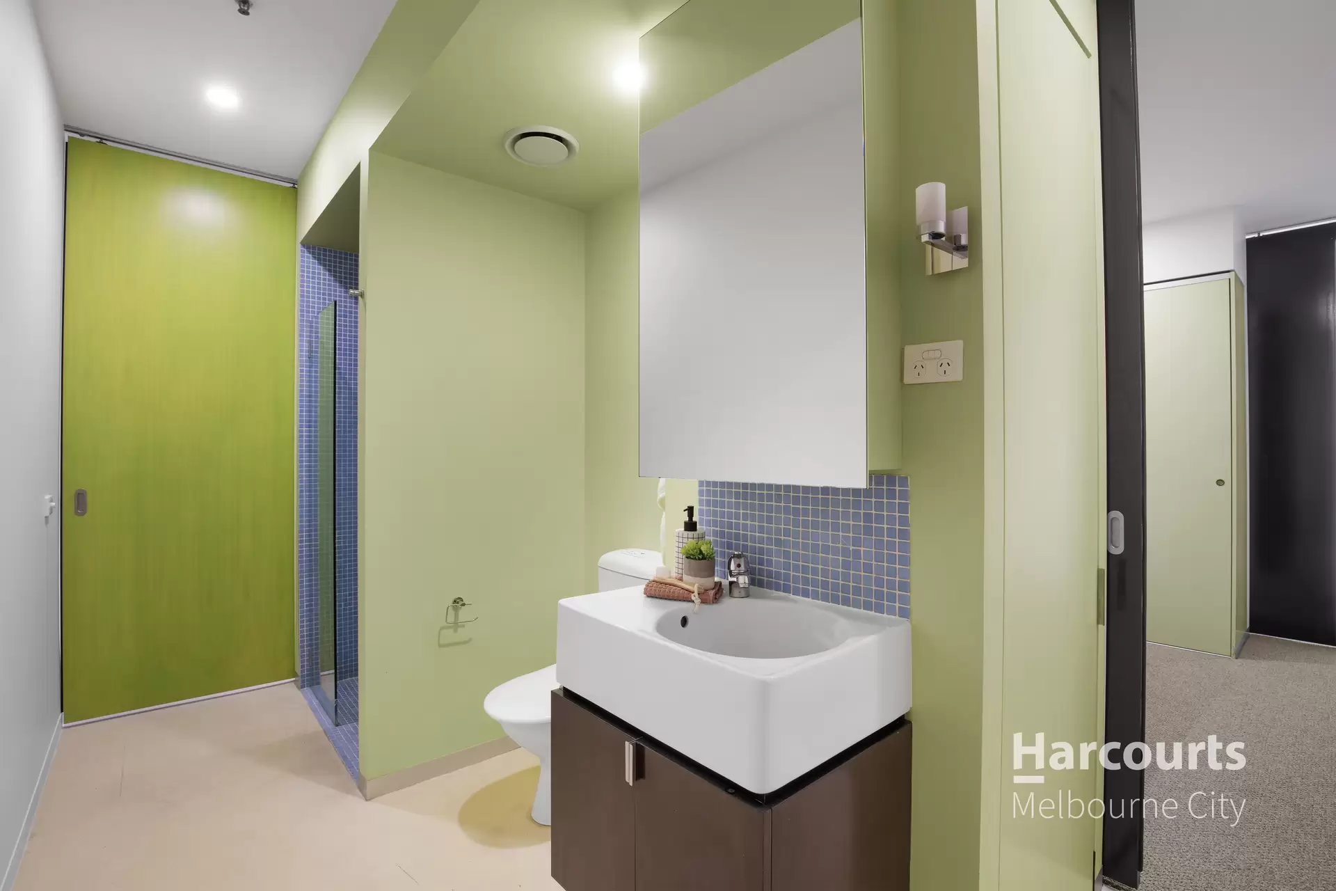 106/300 Swanston Street, Melbourne Sold by Harcourts Melbourne City - image 1
