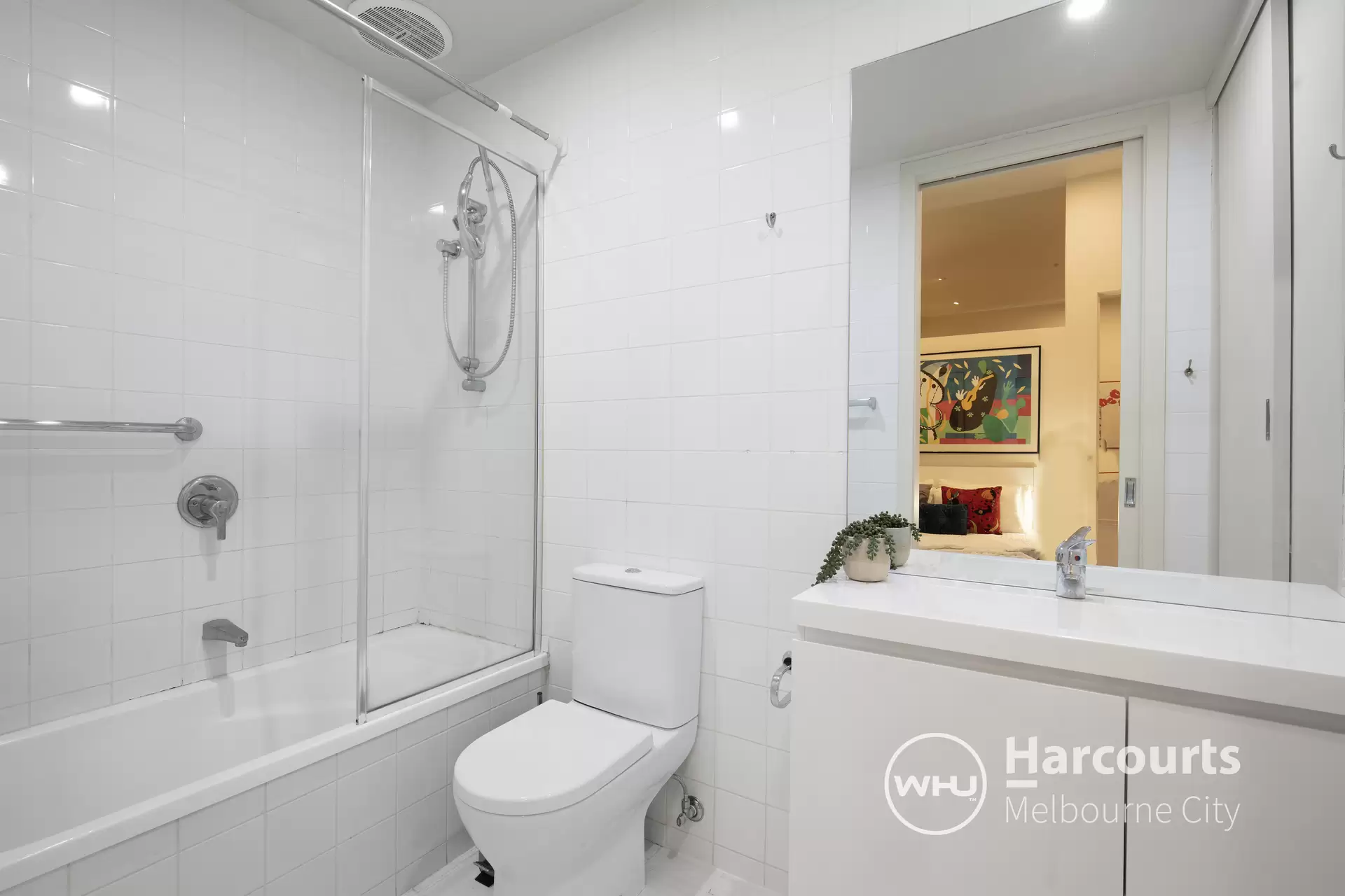 401/260 Little Collins Street, Melbourne Sold by Harcourts Melbourne City - image 1