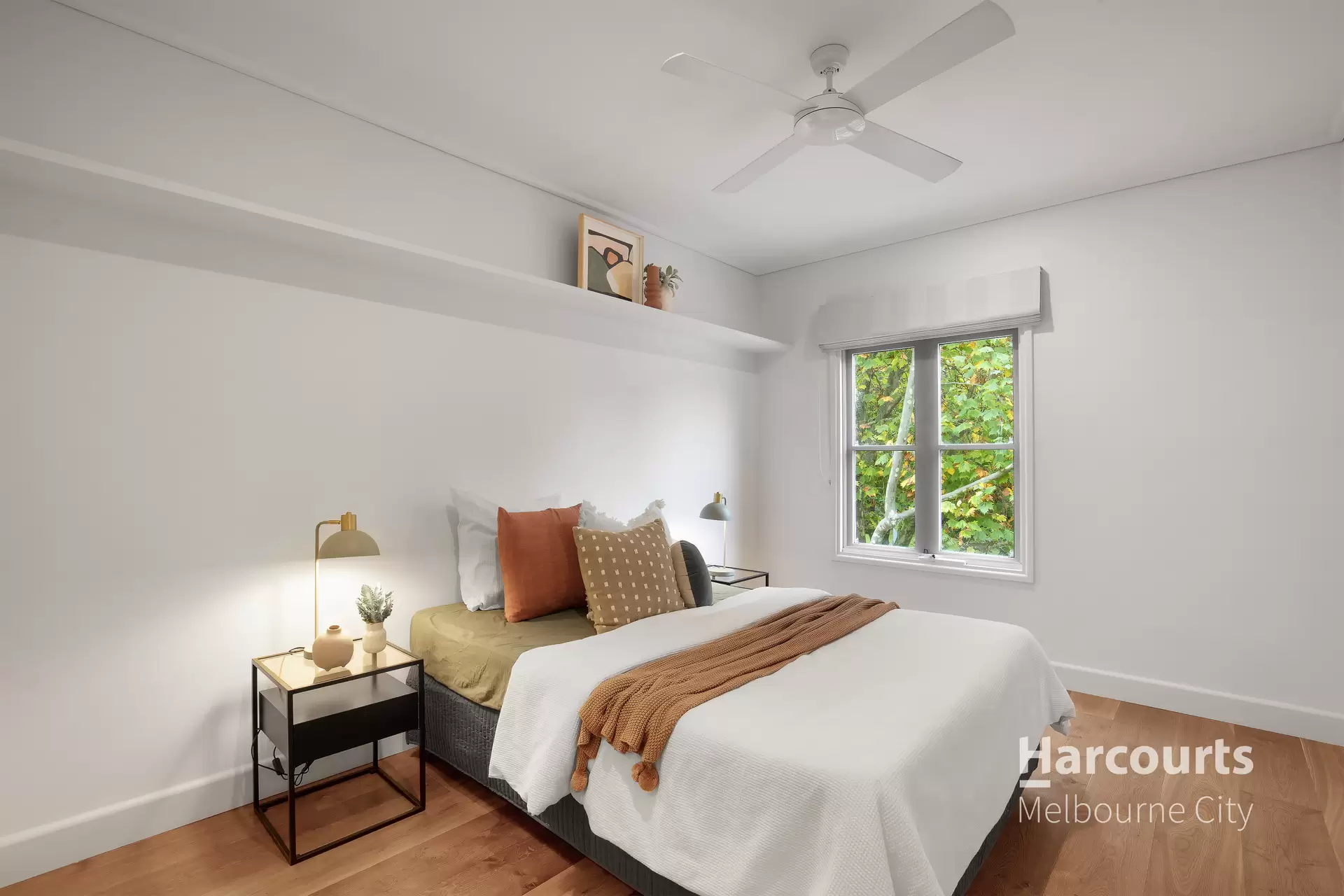41/201 Wellington Parade South, East Melbourne Sold by Harcourts Melbourne City - image 1