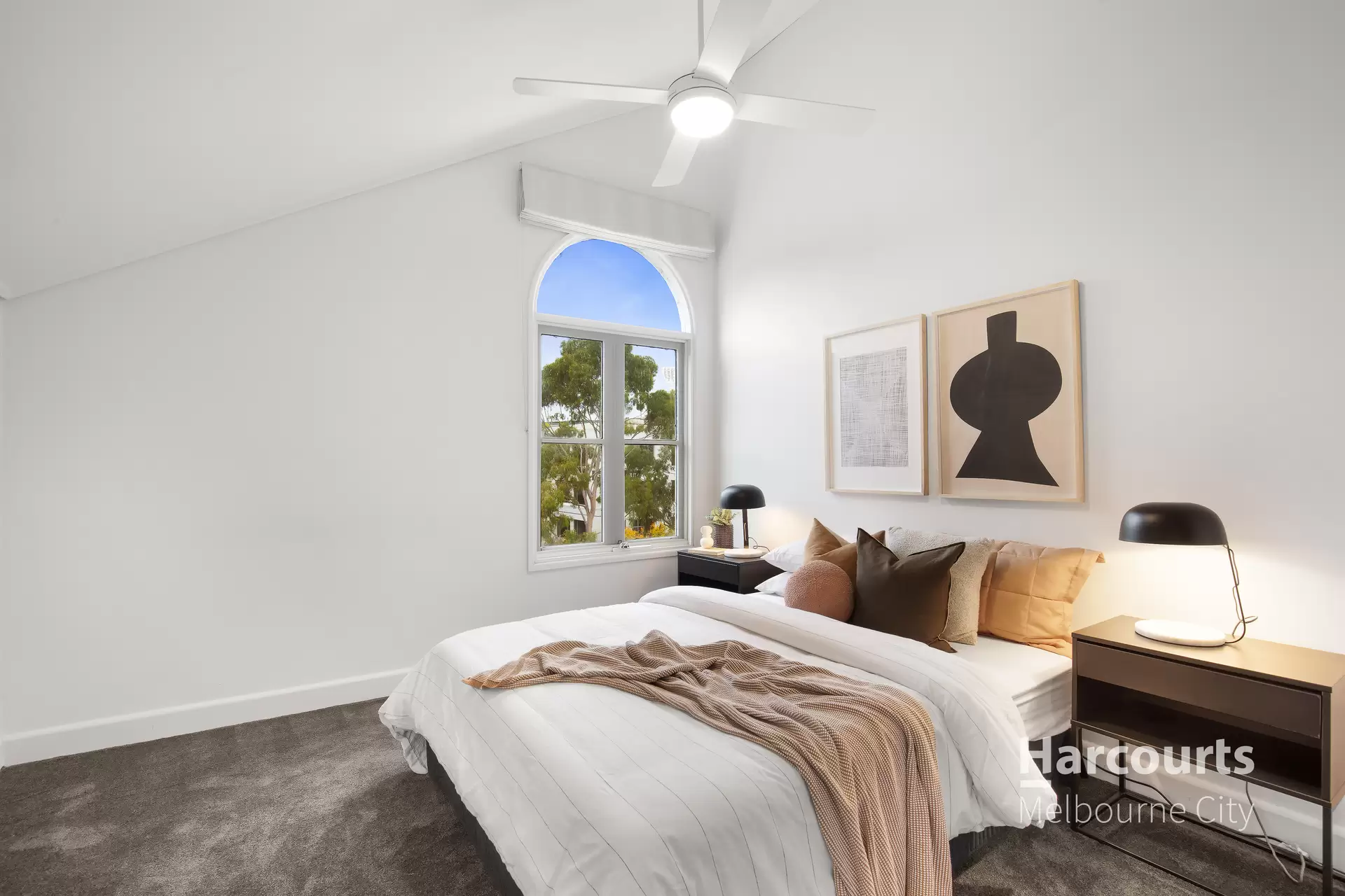 41/201 Wellington Parade South, East Melbourne Sold by Harcourts Melbourne City - image 1