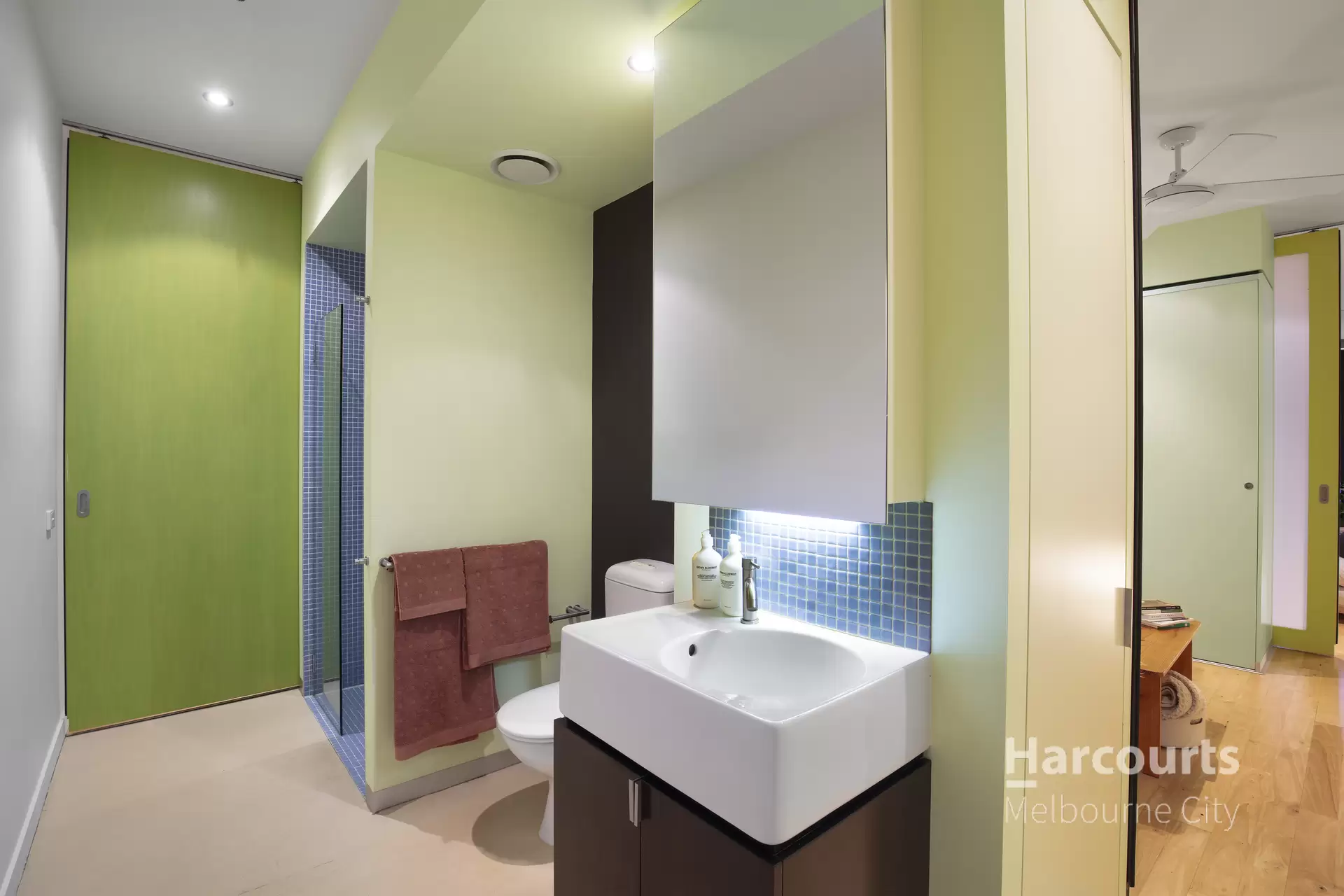 206/300 Swanston Street, Melbourne Sold by Harcourts Melbourne City - image 1