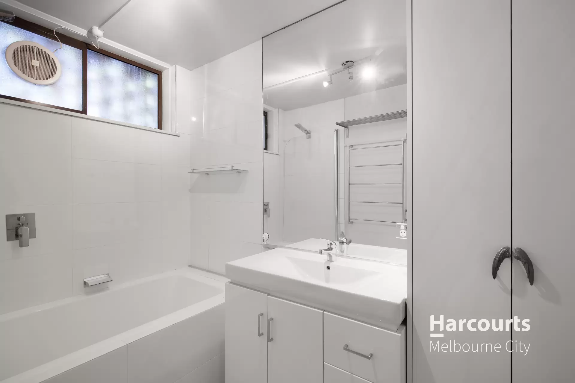 21/55 Union Street, Windsor Leased by Harcourts Melbourne City - image 1