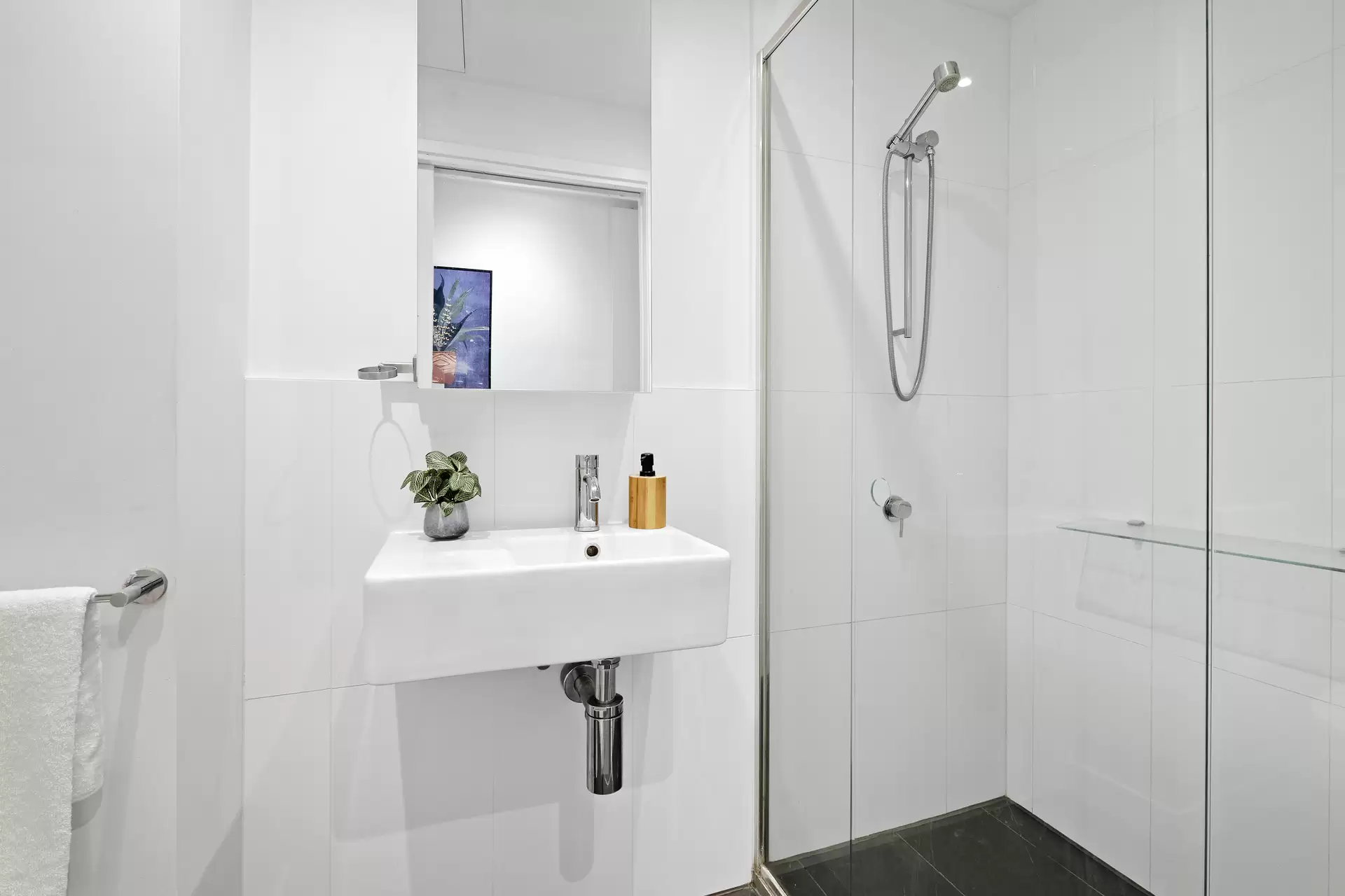 608/7 Katherine Place, Melbourne Leased by Harcourts Melbourne City - image 1