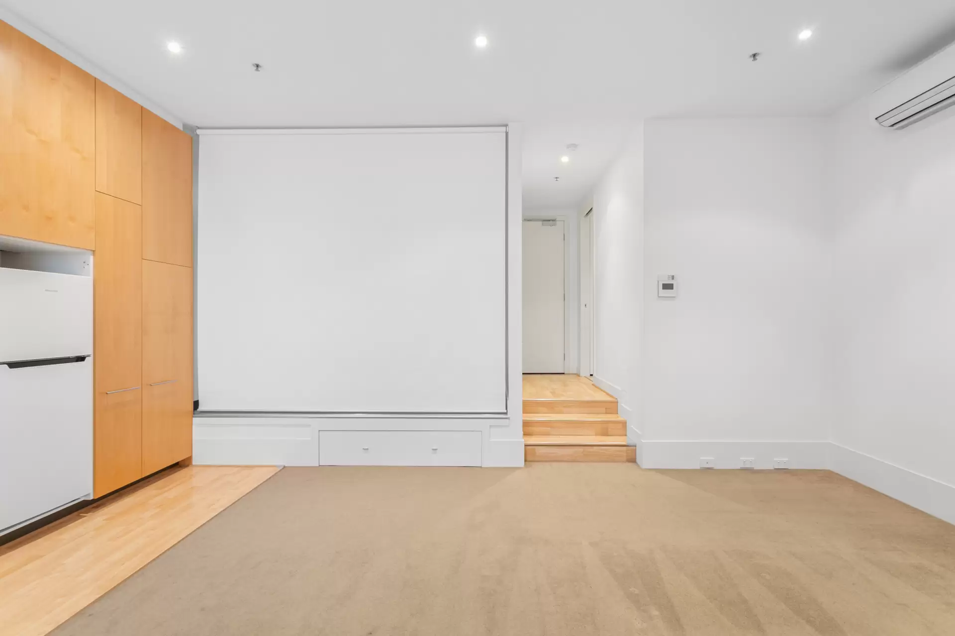 44/243 Collins Street, Melbourne Leased by Harcourts Melbourne City - image 1