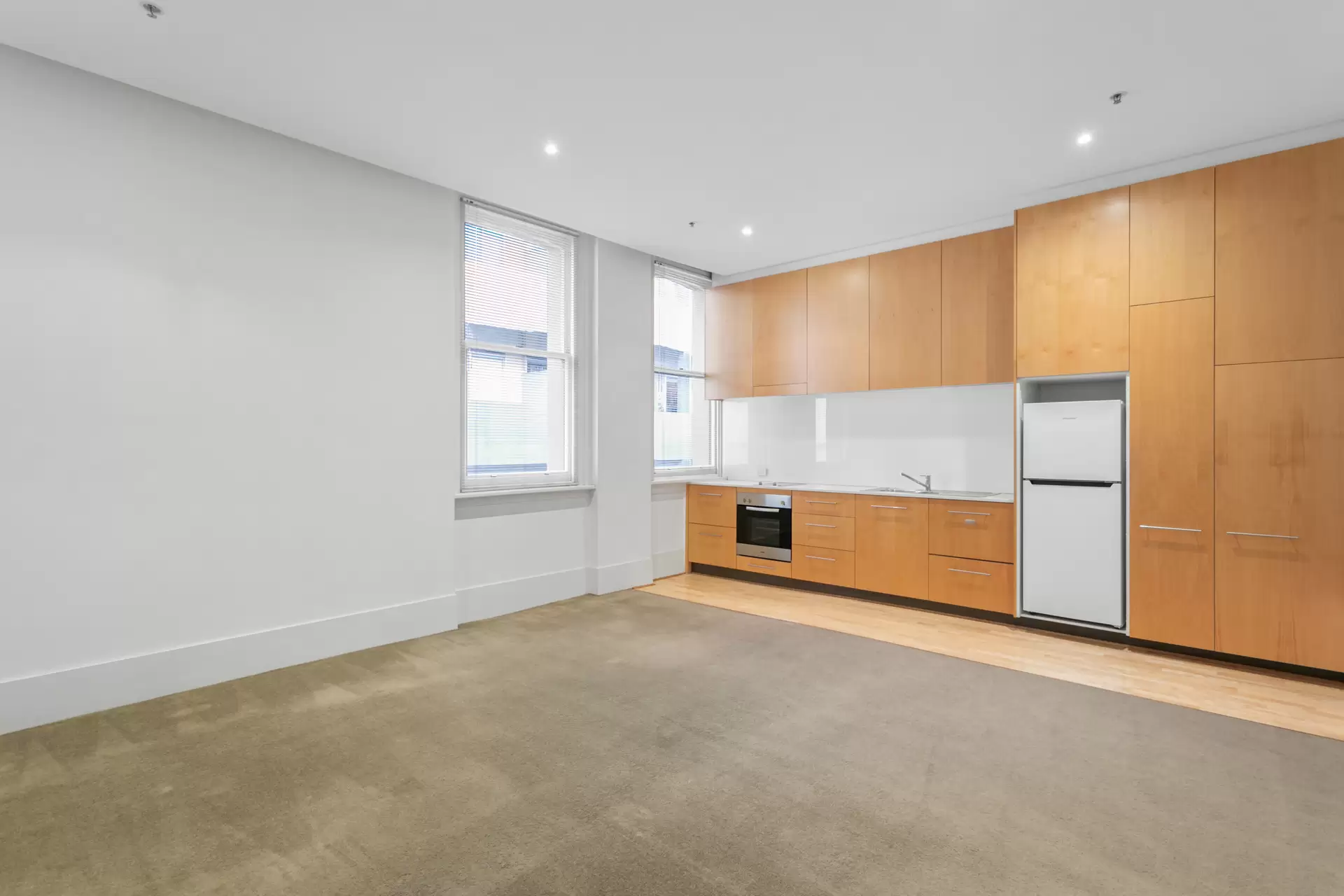 44/243 Collins Street, Melbourne Leased by Harcourts Melbourne City - image 1