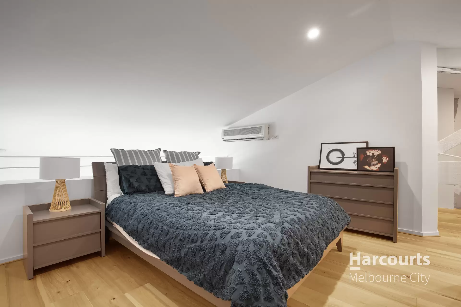 11/6 Anthony Street, Melbourne Leased by Harcourts Melbourne City - image 1