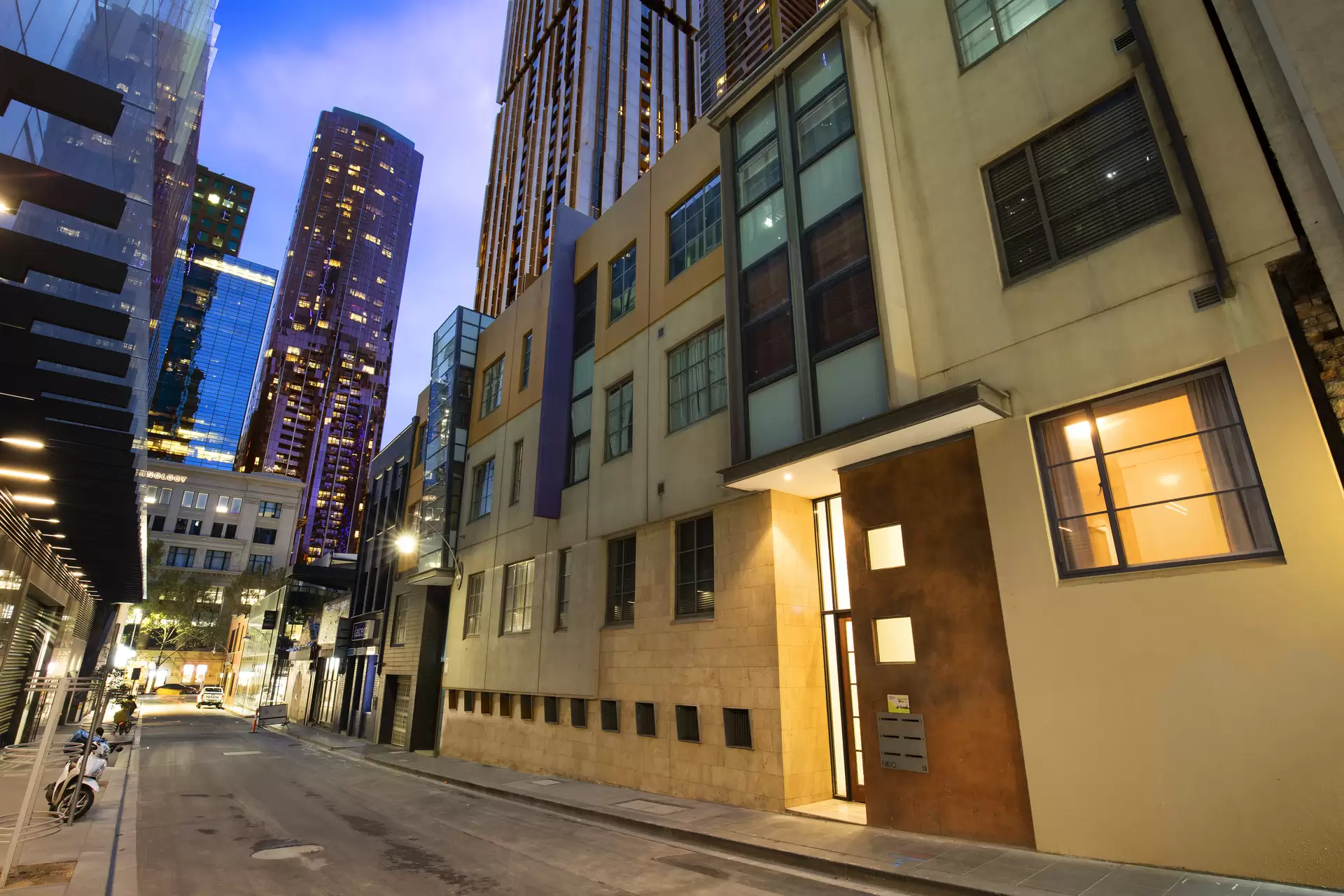 1/50 Little La Trobe Street, Melbourne Leased by Harcourts Melbourne City - image 1