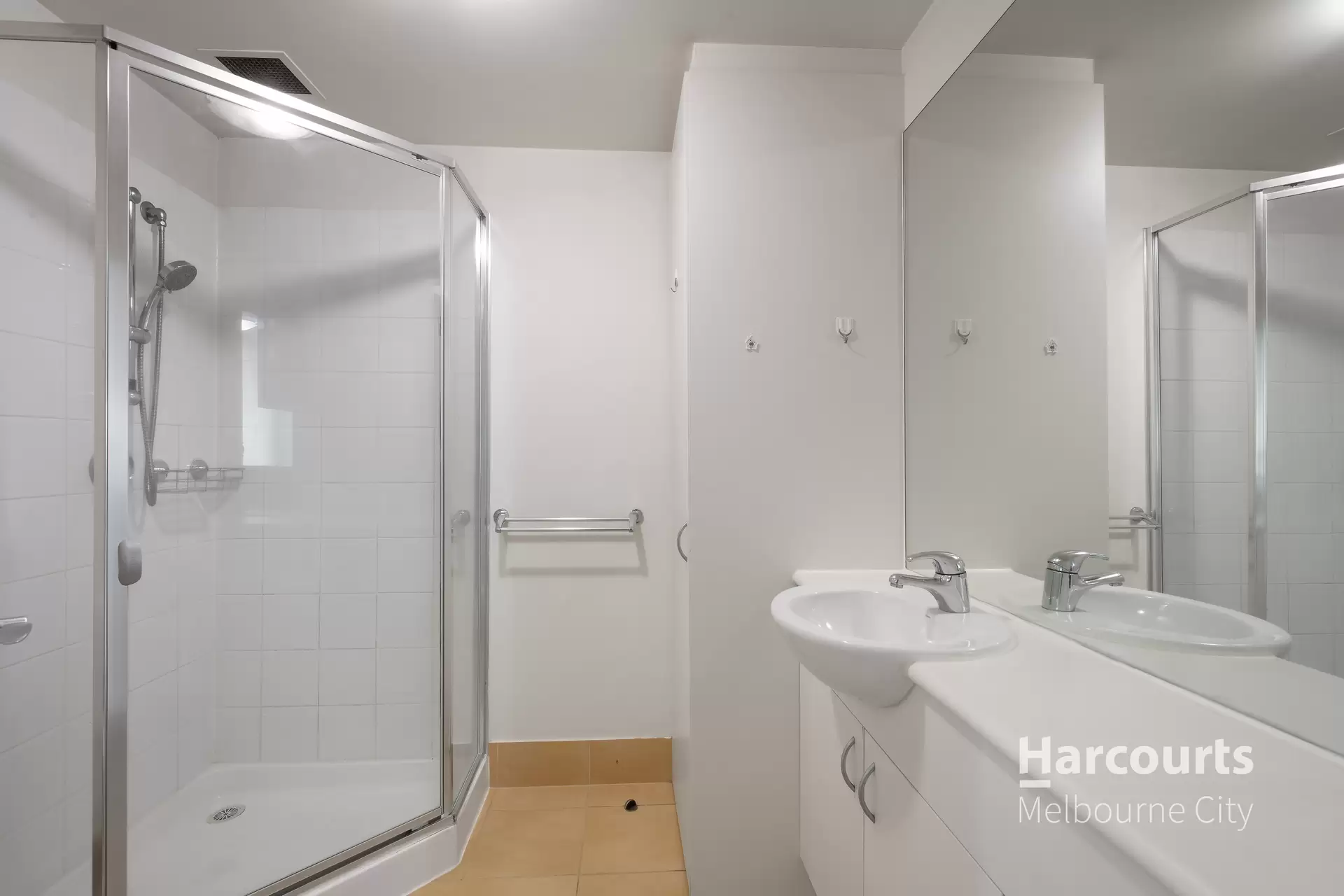 8c05/570 Lygon Street, Carlton Leased by Harcourts Melbourne City - image 1