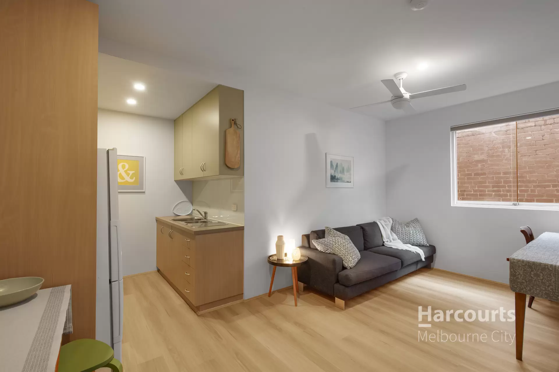 5/650 Elizabeth Street, Melbourne Leased by Harcourts Melbourne City - image 1