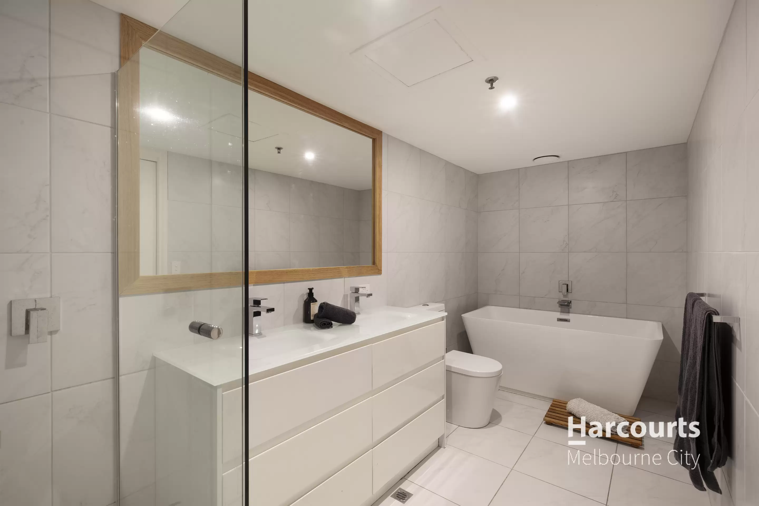 403/15 Queens Road, Melbourne Leased by Harcourts Melbourne City - image 9
