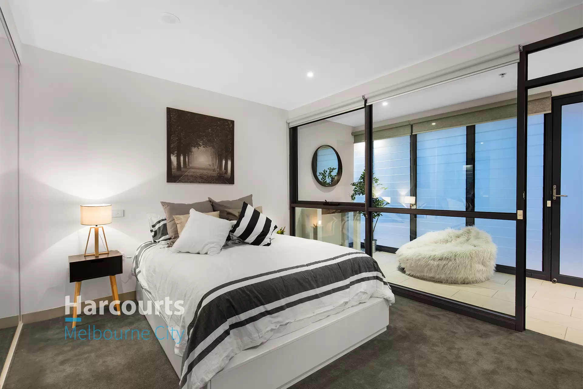 1406/555 Flinders Street, Melbourne Leased by Harcourts Melbourne City - image 1