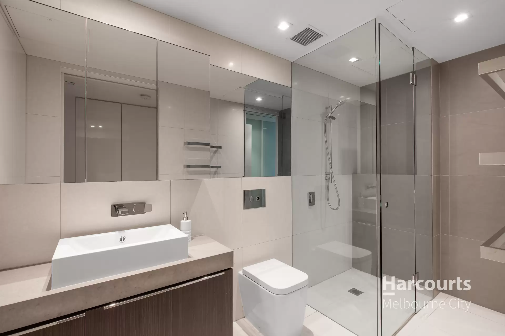 106/140 Gipps Street, East Melbourne Leased by Harcourts Melbourne City - image 1