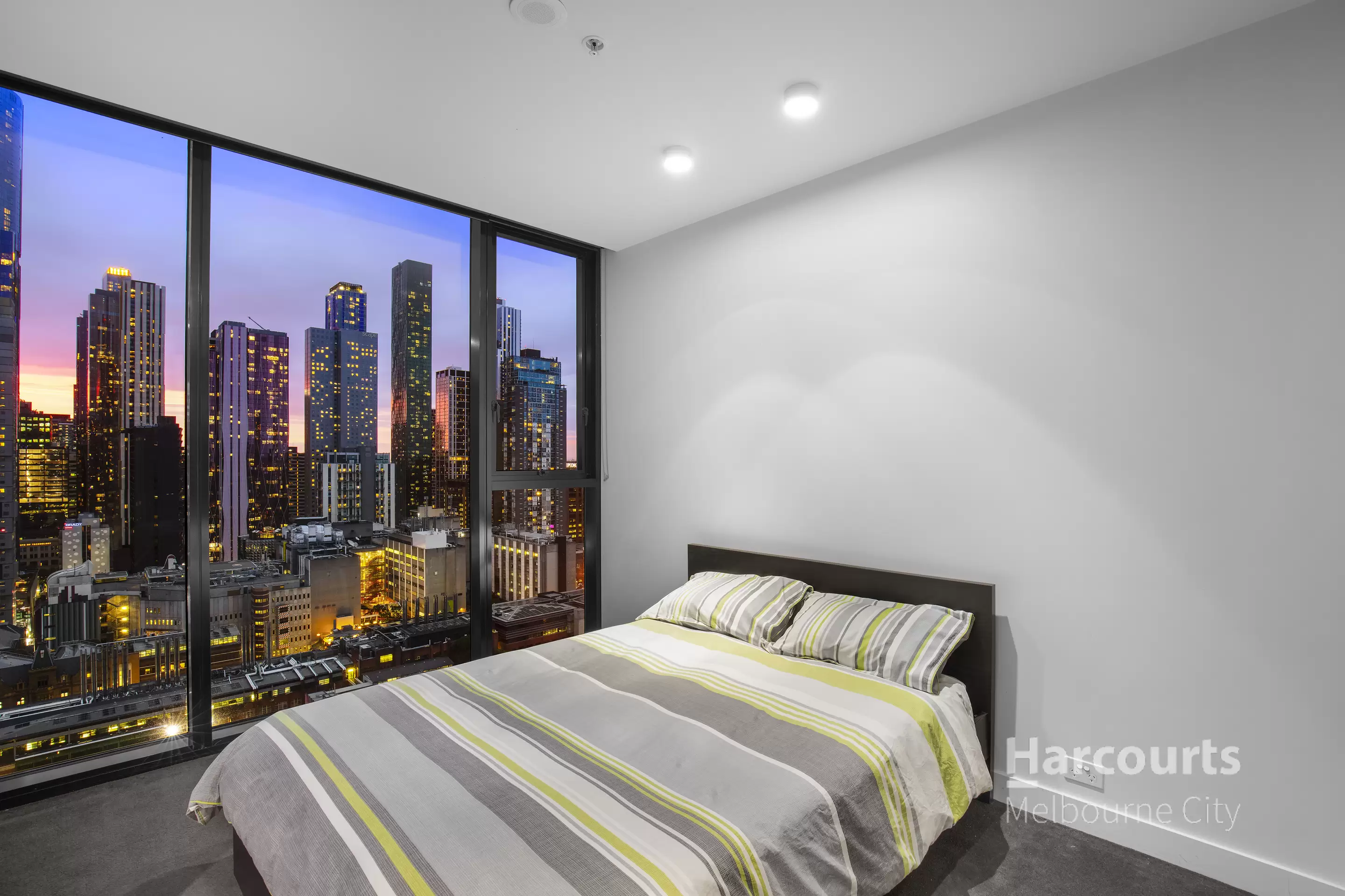 2310/33 MacKenzie Street, Melbourne Sold by Harcourts Melbourne City - image 4
